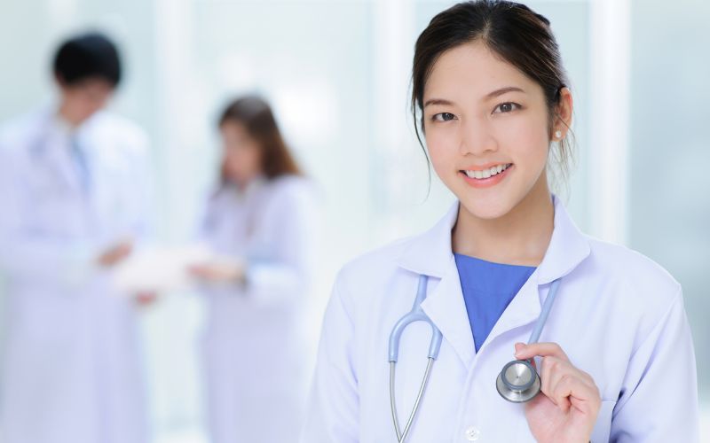 bác sĩ hành nghề bao lâu thì được mở phòng khám
