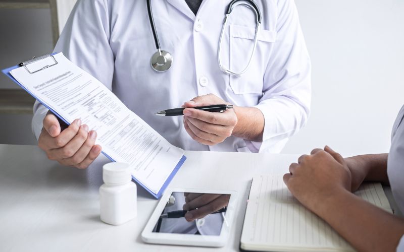 bác sĩ nào được mở phòng khám ngoài giờ