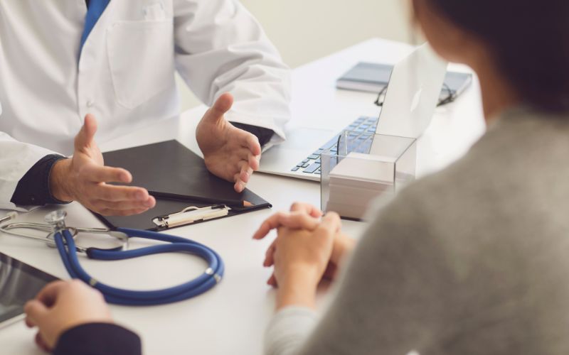 bác sĩ nào được mở phòng khám ngoài giờ