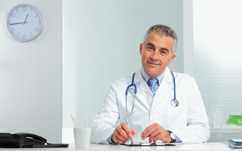 bác sĩ nước ngoài xin giấy phép hành nghề