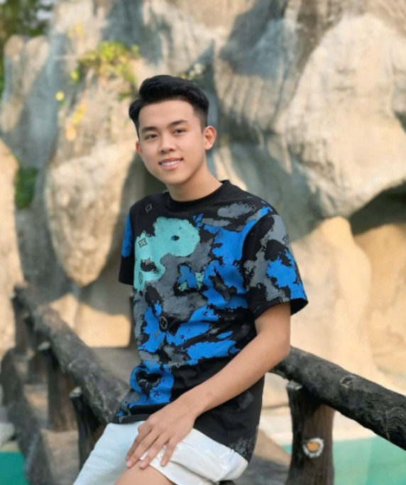 tieu-su-ve-youtuber-free-fire-quy-11n
