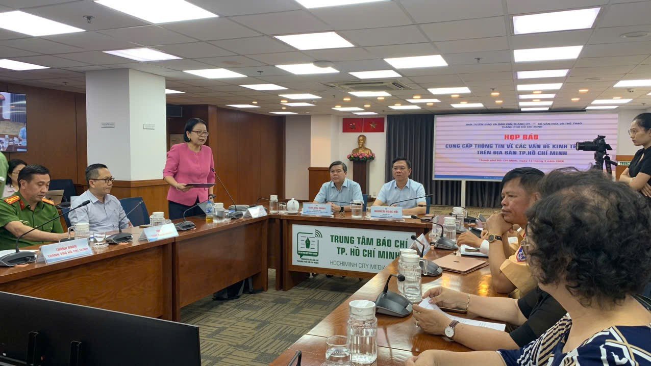 TPHCM CHUYỂN ĐỔI SỐ TOÀN DIỆN, THÚC ĐẨY "BÌNH DÂN HỌC VỤ SỐ"