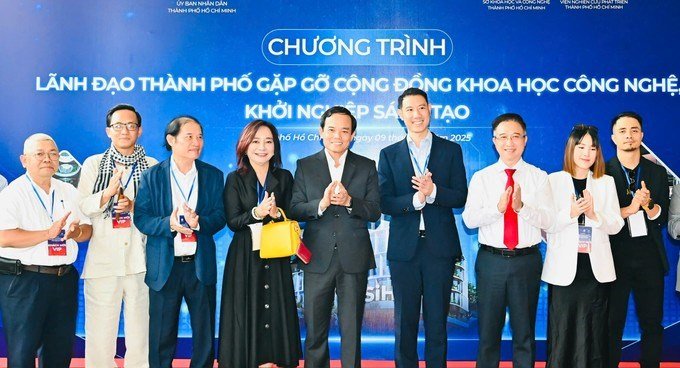 TPHCM NGHIÊN CỨU PHÁT TRIỂN, THÍ ĐIỂM CÔNG NGHỆ 6G TẠI MỘT SỐ KHU VỰC