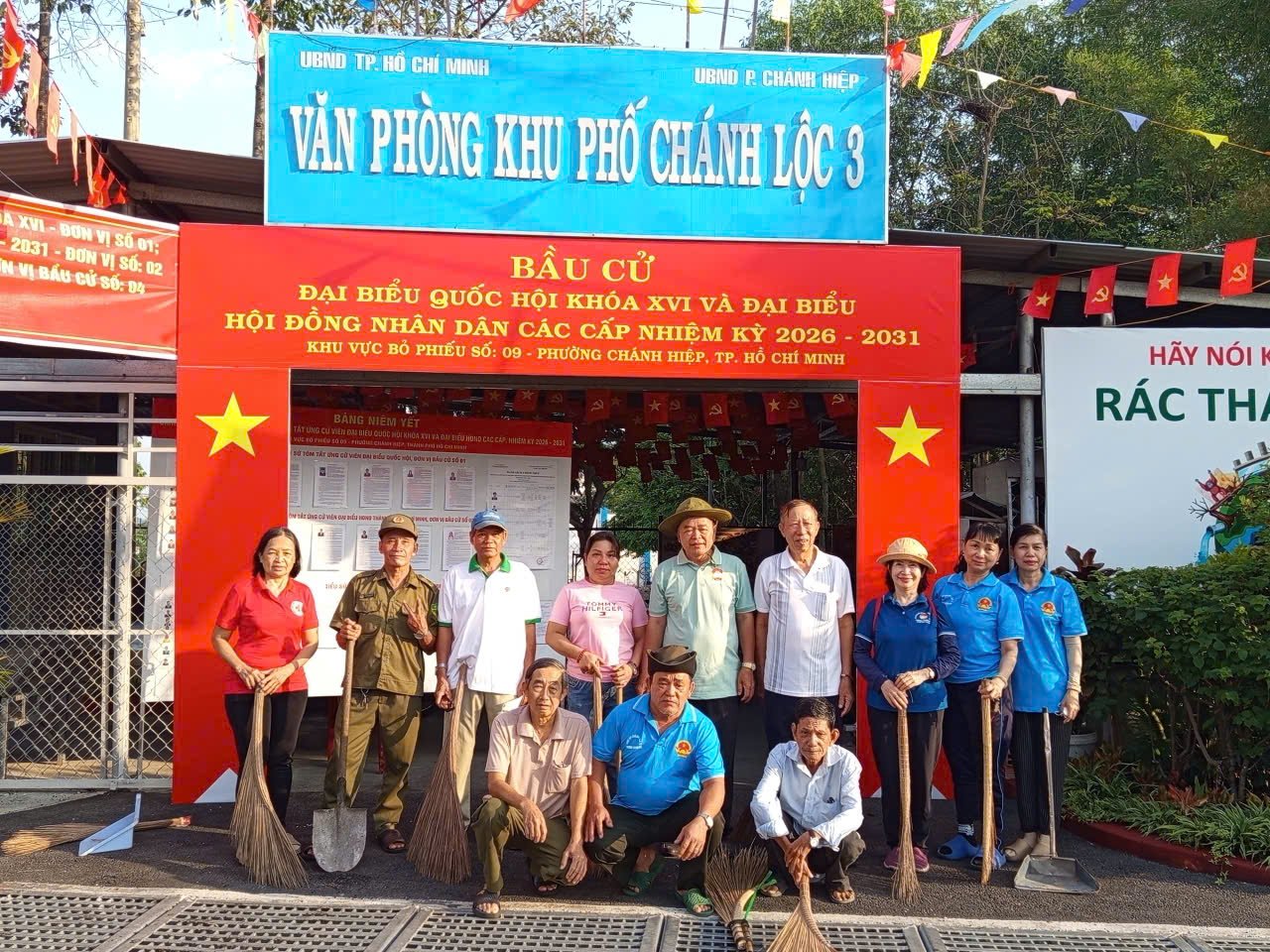 PHƯỜNG CHÁNH HIỆP: CÁC KHU PHỐ RA QUÂN TỔNG VỆ SINH MÔI TRƯỜNG HƯỚNG TỚI NGÀY BẦU CỬ ĐẠI BIỂU QUỐC HỘI KHÓA XVI VÀ ĐẠI BIỂU HĐND CÁC CẤP NHIỆM KỲ 2026 - 2031