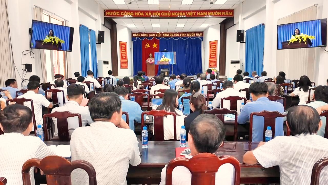 Xã Thường Tân tham gia tập huấn trực tuyến về công tác bầu cử