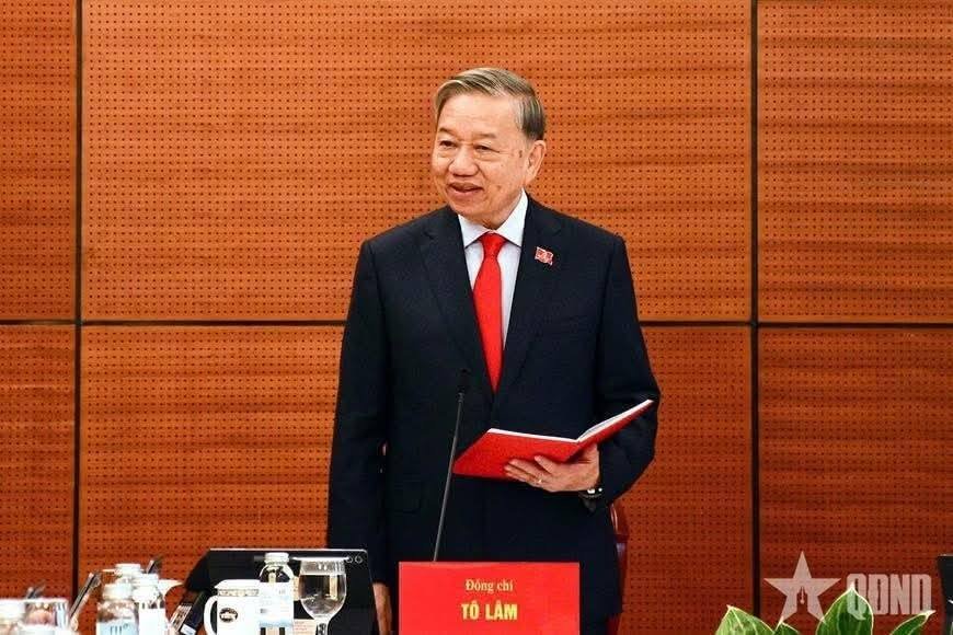 Tổng Bí thư Tô Lâm dự phiên thảo luận tại Đoàn đại biểu Đảng bộ Quân đội