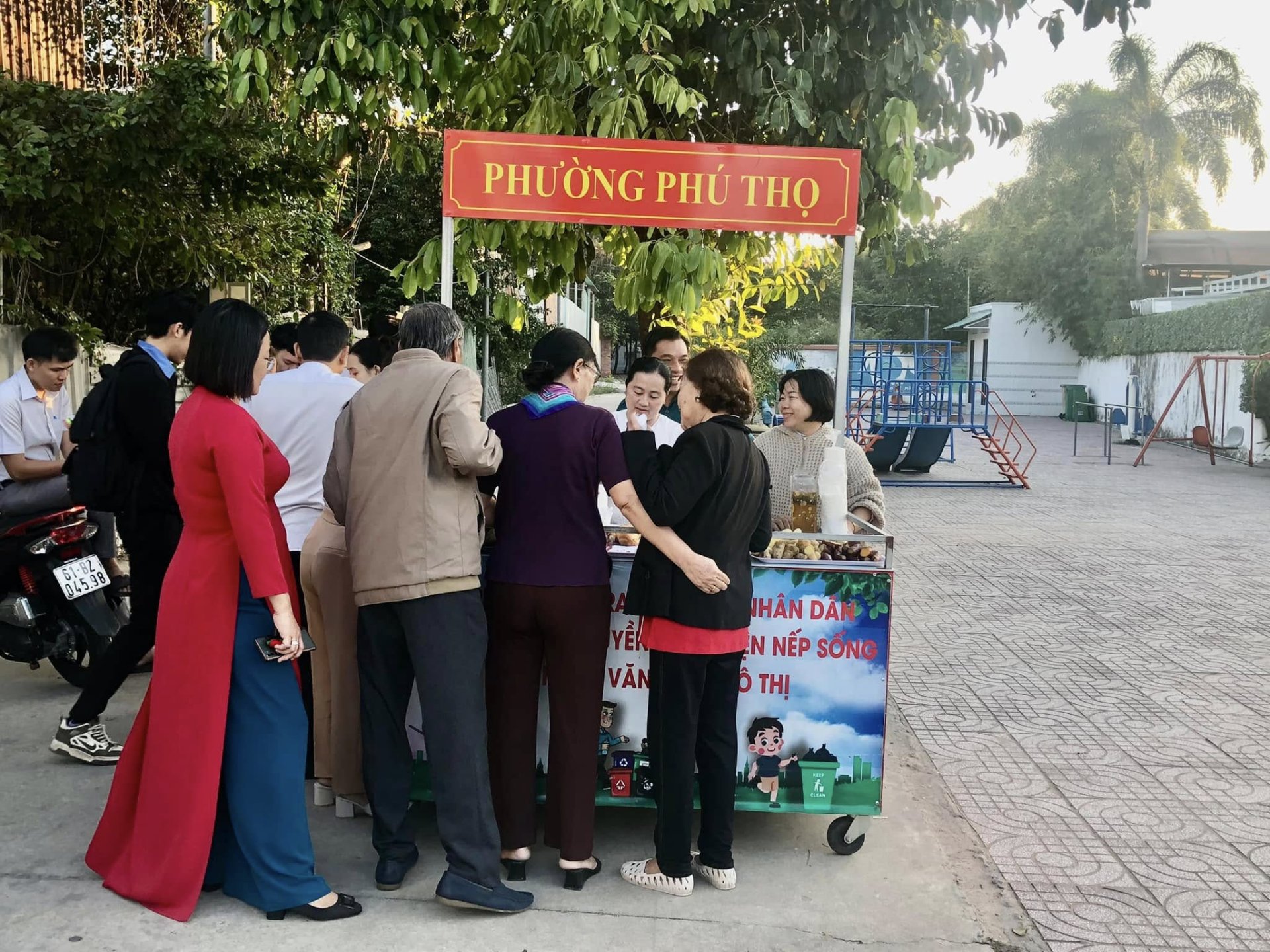 Đề án NSVH-VMĐT: Mô hình "Cà phê sáng - Trao đổi với nhân dân"