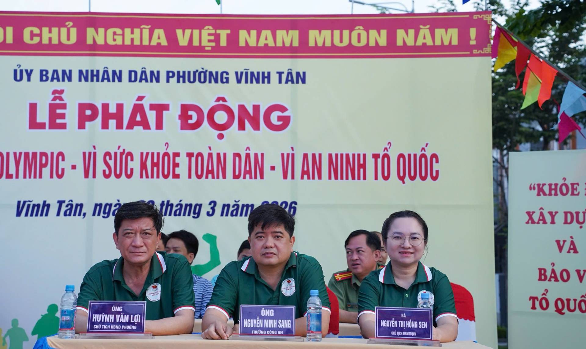 C&oacute; thể l&agrave; h&igrave;nh ảnh về &lrm;một hoặc nhiều người v&agrave; &lrm;văn bản cho biết '&lrm;အရဖြီု Bưlớt I CHỦ NGHĨA VIỆT NAM MU&Ocirc;N NĂM ỦY BAN NH&Acirc;N D&Acirc;N PHƯỜNG VĨNH T&Acirc;N LỄ PH&Aacute;T ĐỘNG LYMPIC V&Igrave; SỨC KHỎE TO&Agrave;N D&Acirc;N V&Igrave; AN NINH TỔ QUỐC th&aacute;ng 3 năm năm Vĩnh T&acirc;n, ng&agrave; HUYNHV&Aacute;NLỢI CHỦ HUỲNH VĂN มี &epsilon;HήTcm CMUB พ "&Kappa;&Eta;όE X&Acirc;Y DỤ V&Agrave; BẢO TỔ QUC &Ocirc;NG NGUTẾN MINH SANG ทนอัพต C&Ocirc;NG HBA ANI 태 NGUYỄN แตมอรอ 반 H&Ocirc;NG SEN הדה รภาพ&lrm;'&lrm;&lrm;