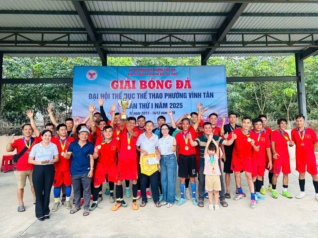 TRẬN CHUNG KẾT BÓNG ĐÁ NAM ĐẠI HỘI THỂ DỤC THỂ THAO PHƯỜNG VĨNH TÂN LẦN THỨ NHẤT NĂM 2025 KỊCH TÍNH HẤP DẪN