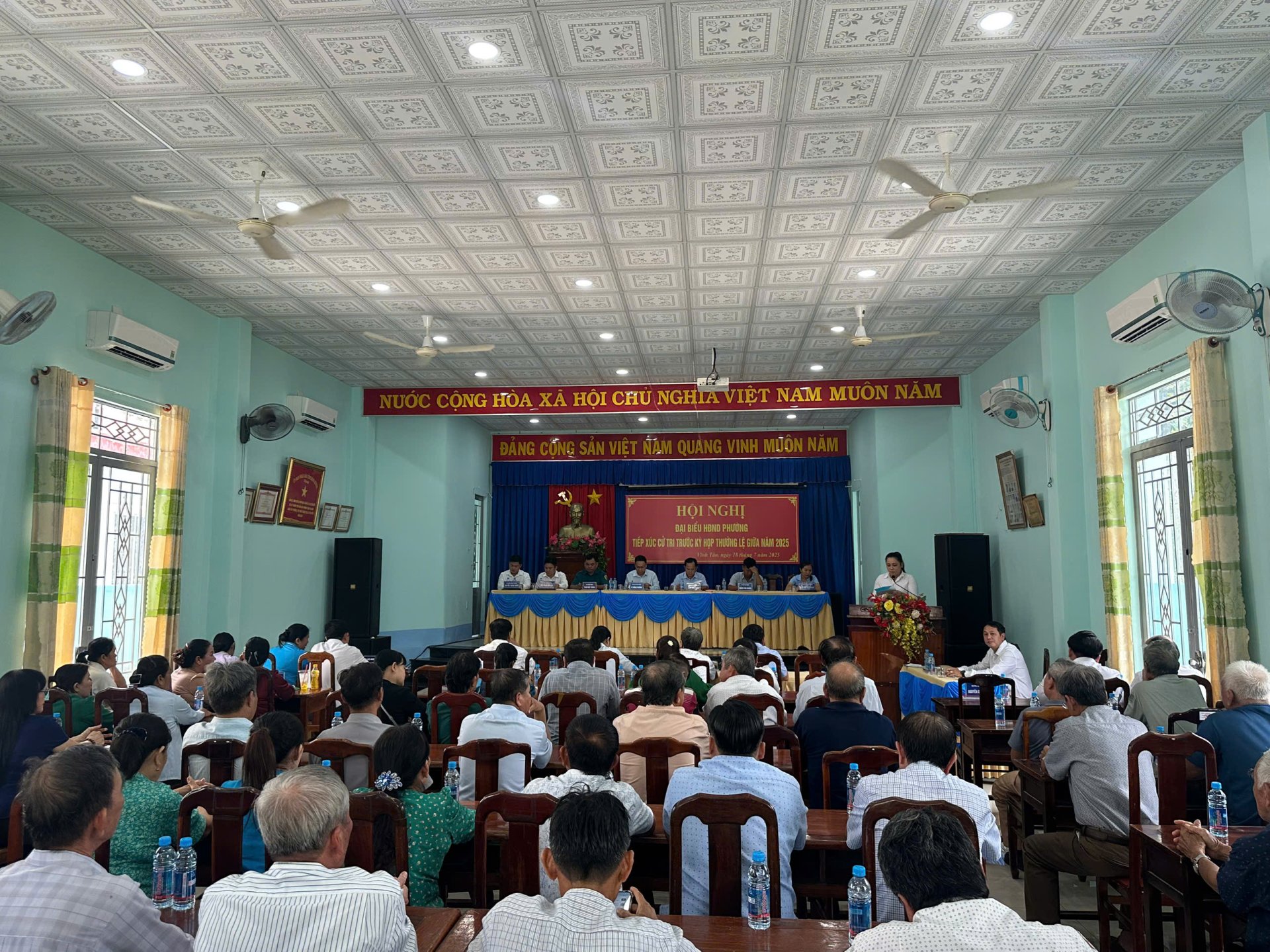 Đại biểu HĐND phường Vĩnh Tân tiếp xúc cử tri khu phố 1, 2, 3, 4, 5, 6 trước kỳ họp thứ 2