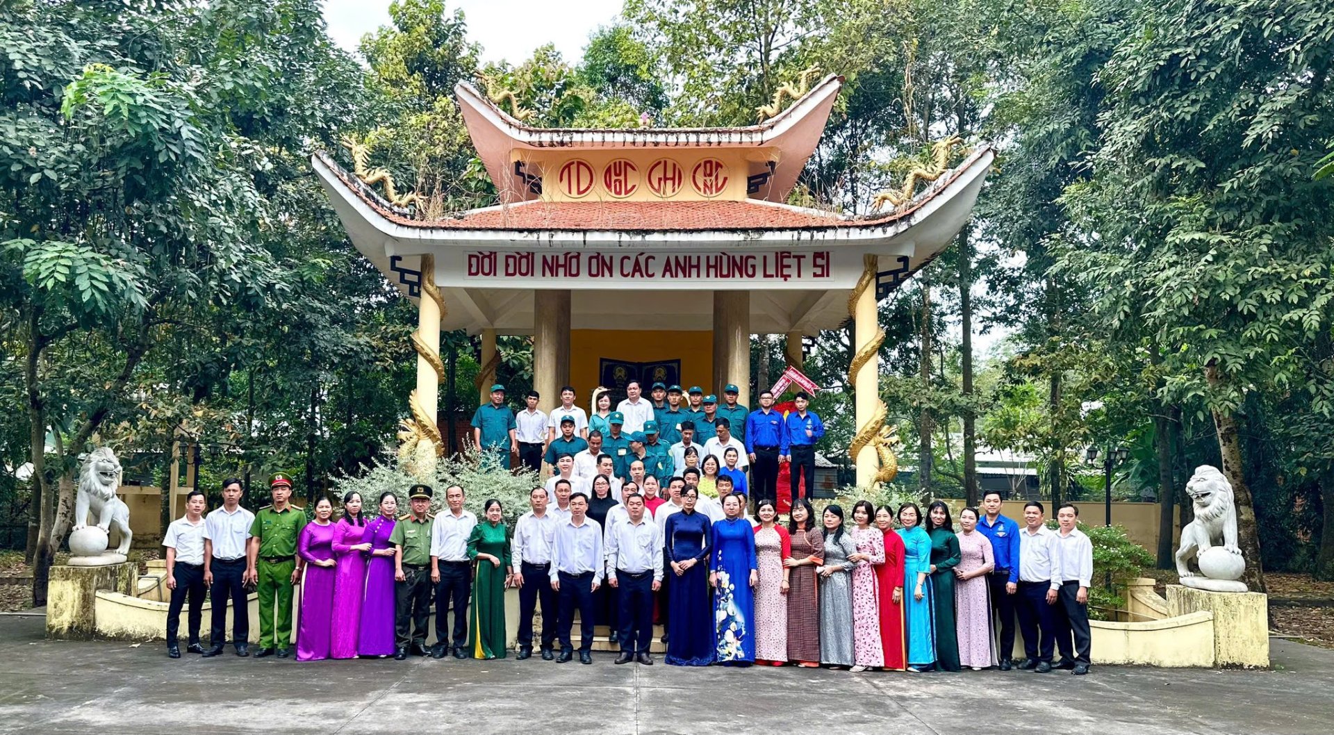 PHƯỜNG VĨNH TÂN VIẾNG BIA GHI DANH LIỆT SĨ NHÂN KỶ NIỆM 81 NĂM NGÀY THÀNH LẬP QUÂN ĐỘI NHÂN DÂN VIỆT NAM