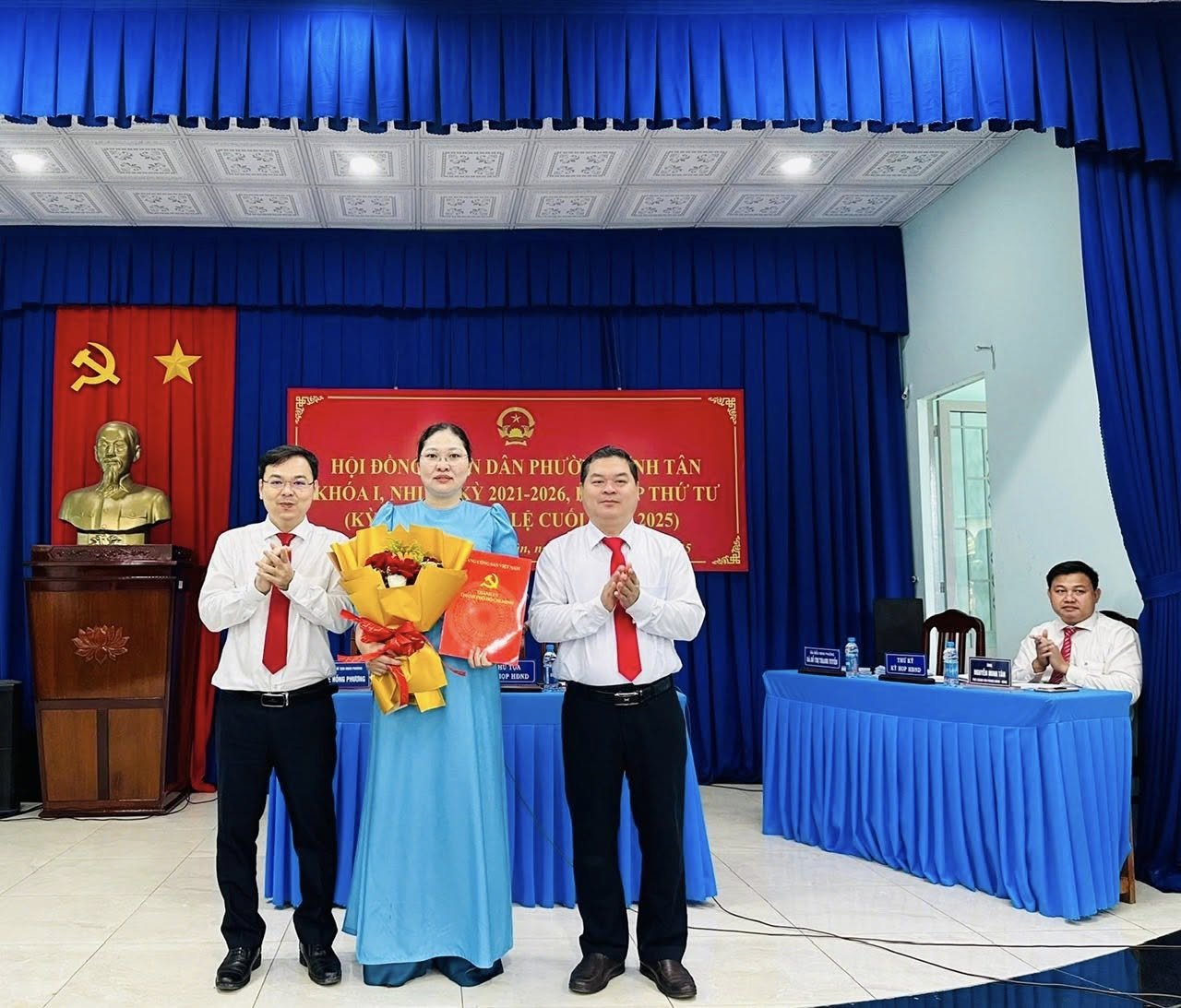 HĐND phường Vĩnh Tân tổ chức Kỳ họp thứ tư (Kỳ họp thường lệ cuối năm 2025), khóa I, nhiệm kỳ 2021 - 2026