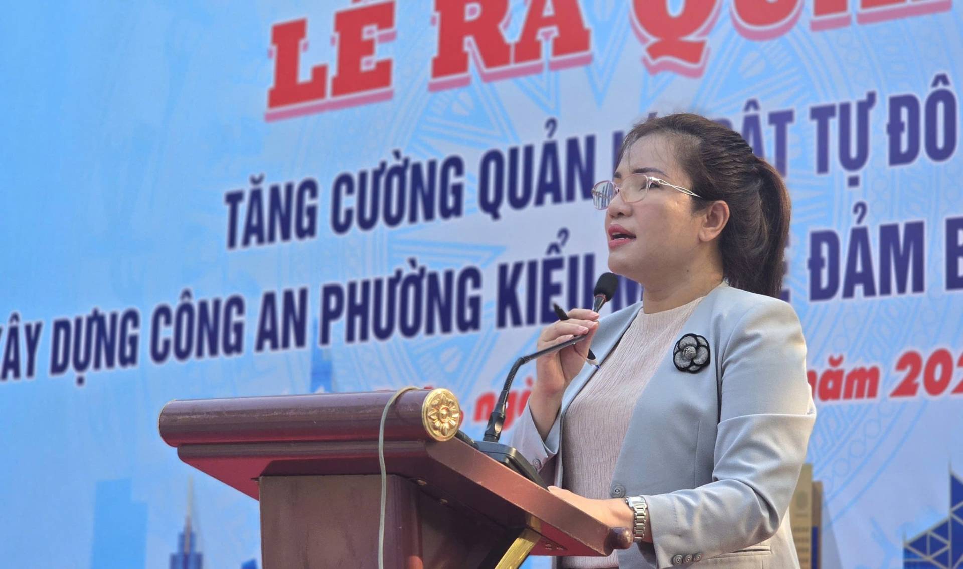 C&oacute; thể l&agrave; h&igrave;nh ảnh về văn bản cho biết 'LE Re TĂNG CƯỜNG QUẢN &Acirc;Y DỤNG C&Ocirc;NG AN PHƯỜNG KIẾLLa &Icirc;T TỰ Đ&Ocirc; Đ&Aacute;M ăm ăm20 20'