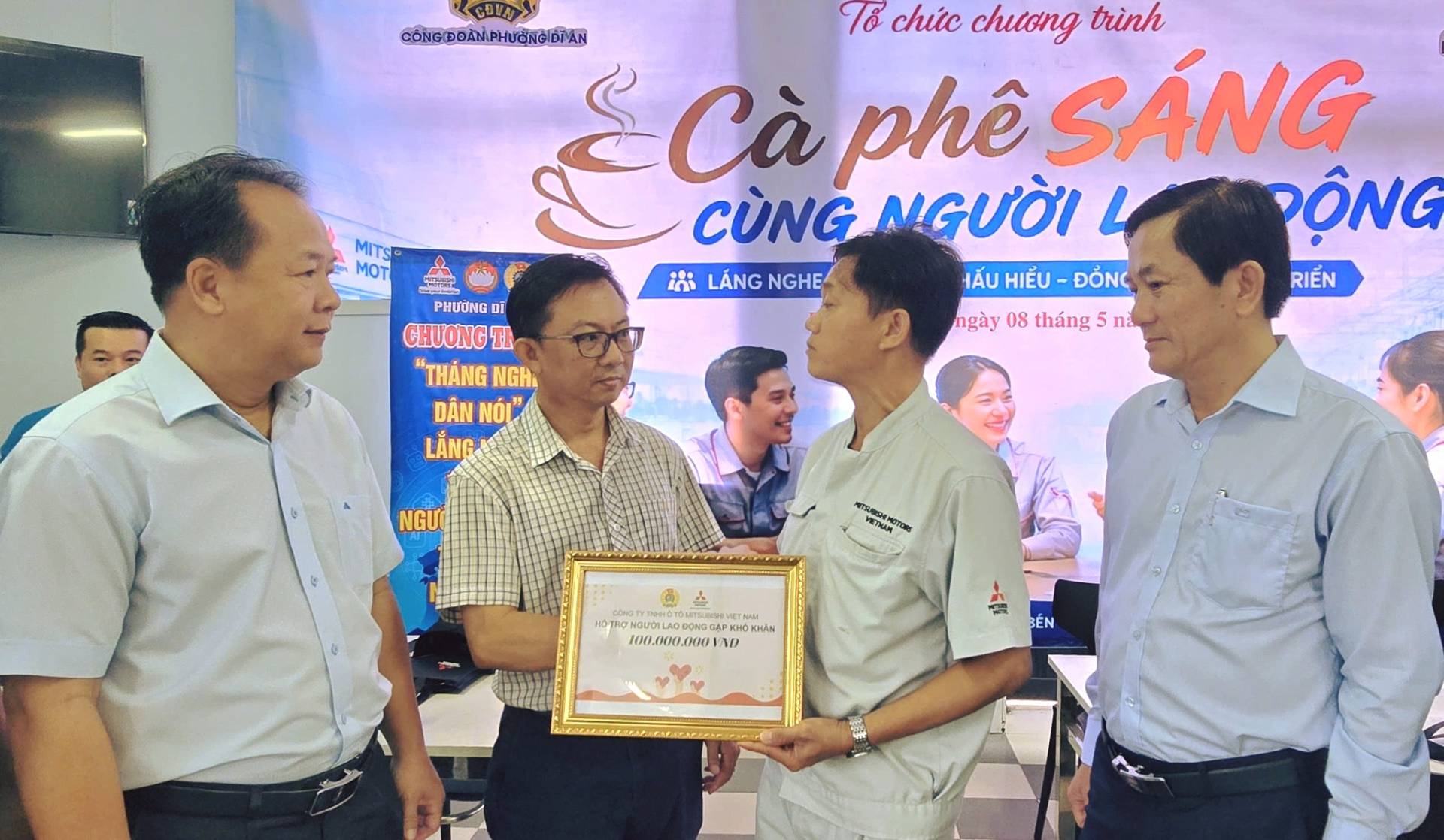 Có thể là hình ảnh về văn bản