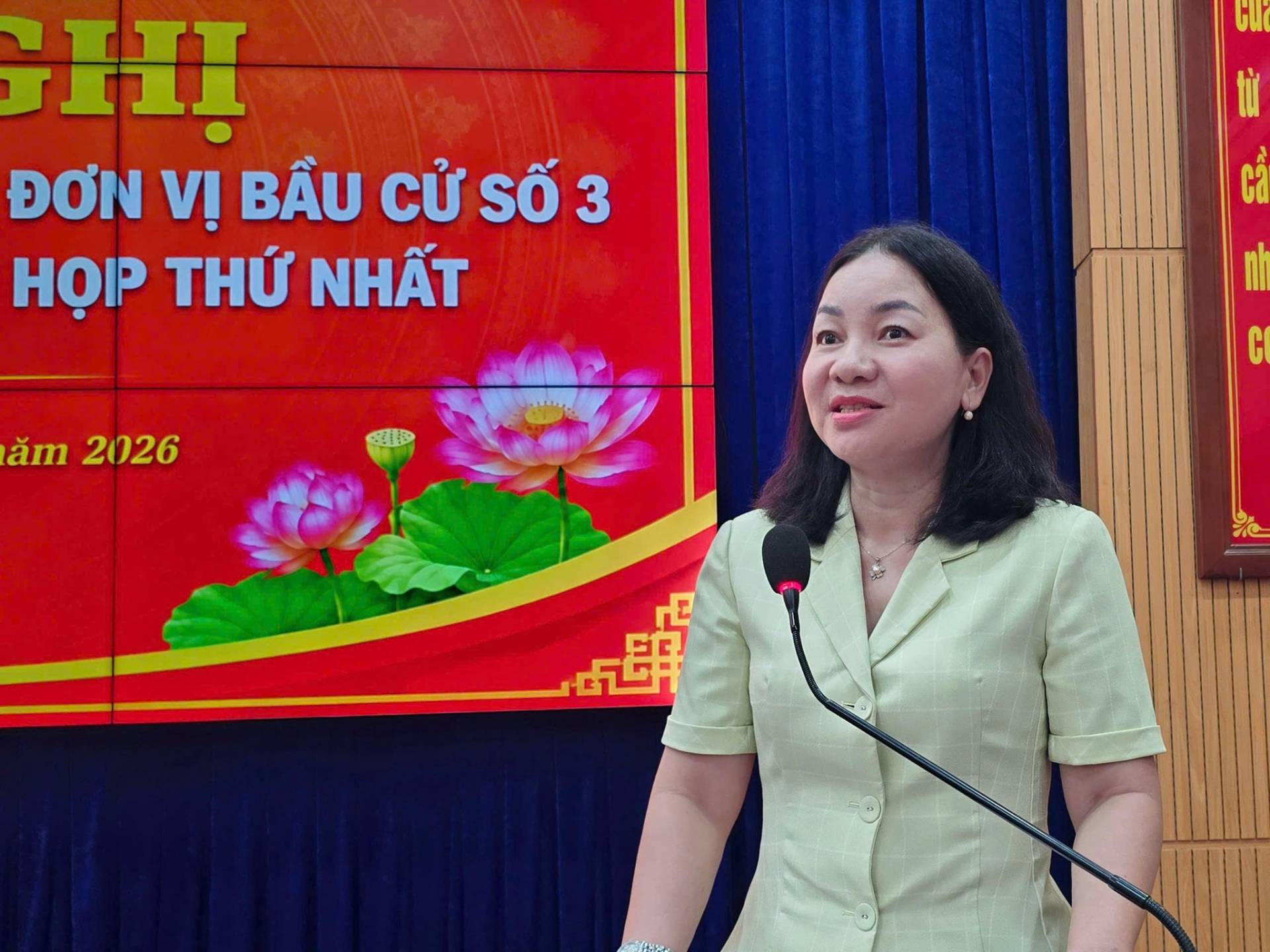 Có thể là hình ảnh về văn bản cho biết 'GHI ĐƠN VỊ BẦU CỬ SỐ 3 HỌP THỨ NHẤT ăm 2026 كر കி FC'