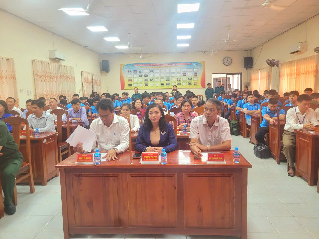 GẶP GỠ, ĐỘNG VIÊN THANH NIÊN TRƯỚC KHI LÊN ĐƯỜNG NHẬP NGŨ 2026