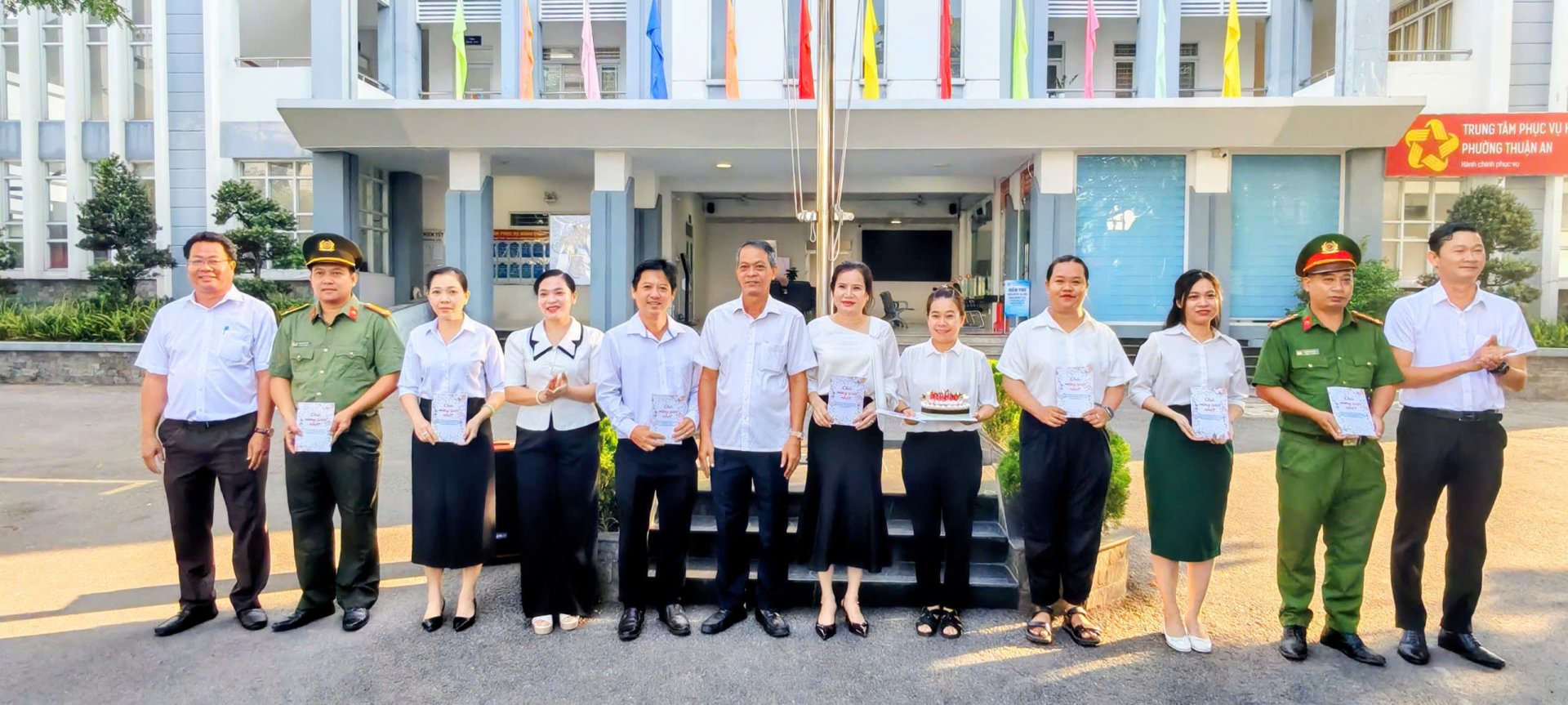 CHÀO CỜ THÁNG 04/2026 VÀ SINH HOẠT CHO CÔNG ĐOÀN VIÊN CÓ NGÀY SINH TRONG THÁNG