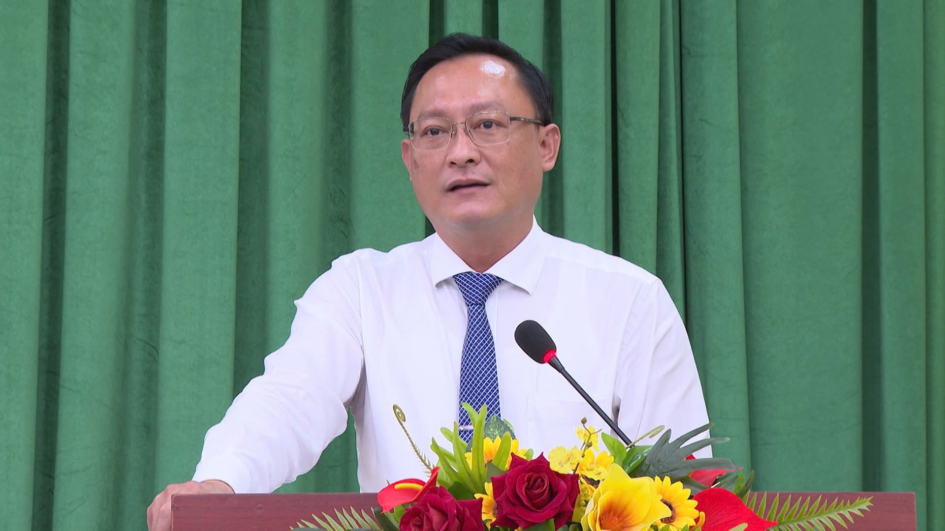 Bến Cát tổng kết việc thực hiện Nghị quyết số 18-NQ/TW của Ban Chấp hành Trung ương Đảng khóa XII