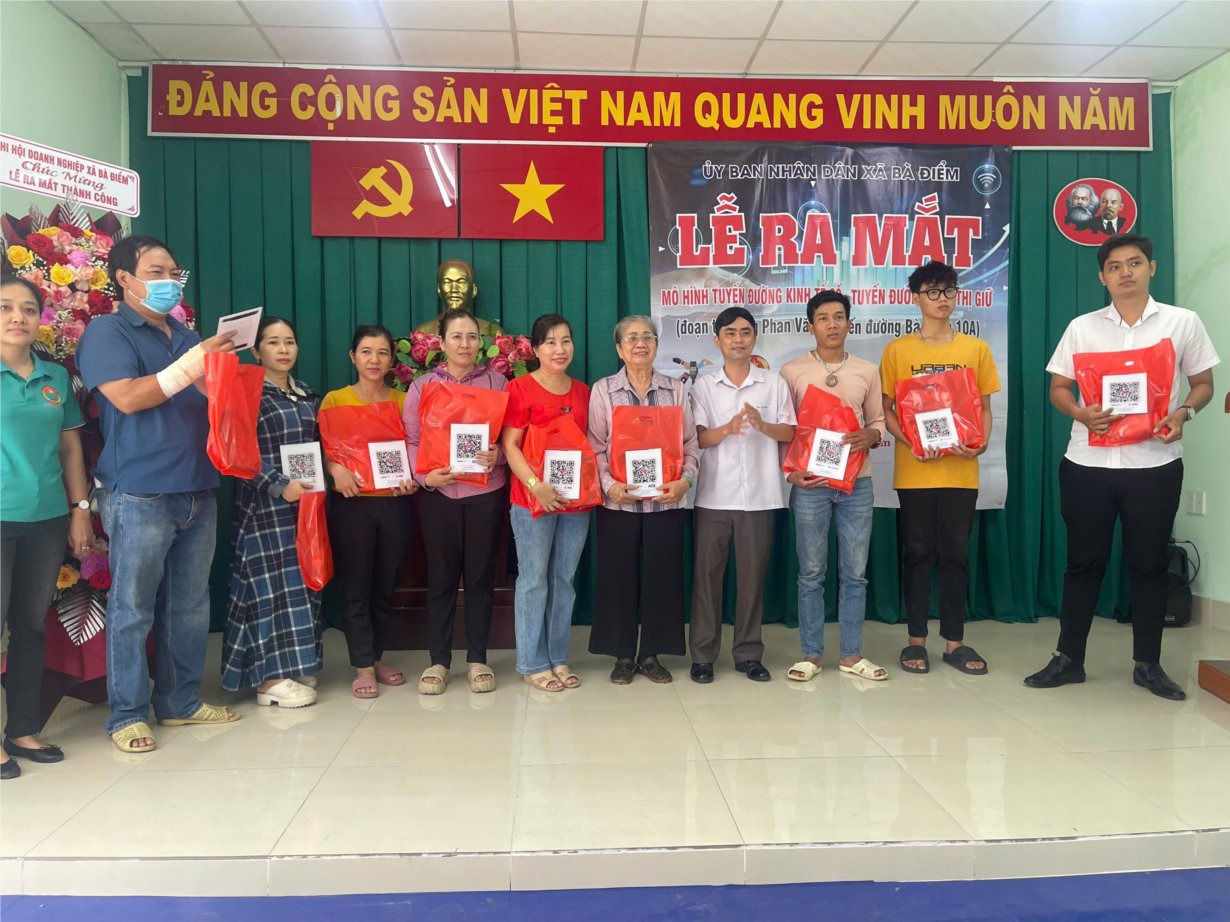 LỄ RA MẮT TUYẾN ĐƯỜNG THÁI THỊ GIỮ - TUYẾN ĐƯỜNG KINH TẾ SỐ, KHÔNG DÙNG TIỀN MẶT