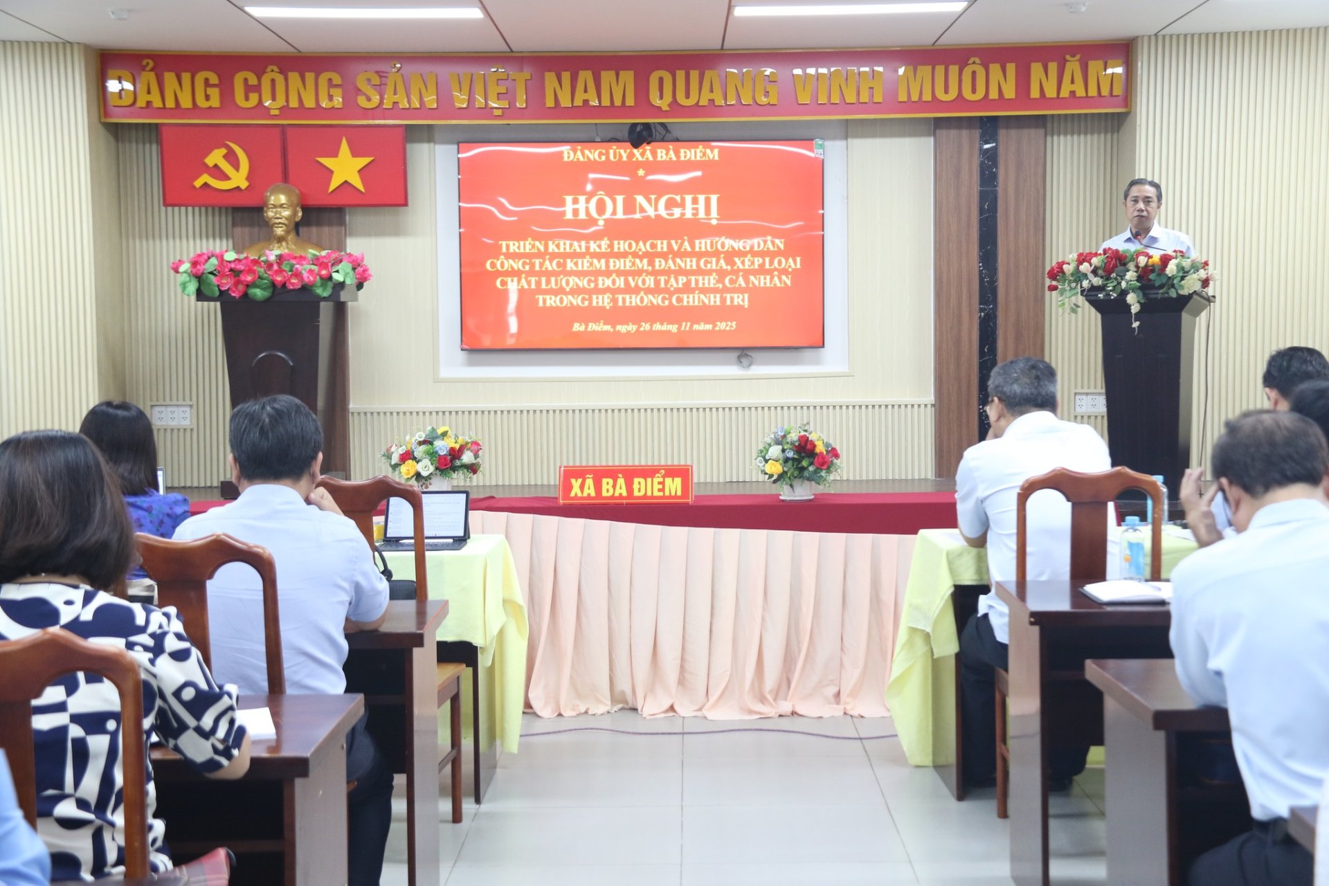 ĐẢNG ỦY XÃ BÀ ĐIỂM TRIỂN KHAI KẾ HOẠCH KIỂM ĐIỂM, ĐÁNH GIÁ, XẾP LOẠI CHẤT LƯỢNG TẬP THỂ, CÁ NHÂN NĂM 2025