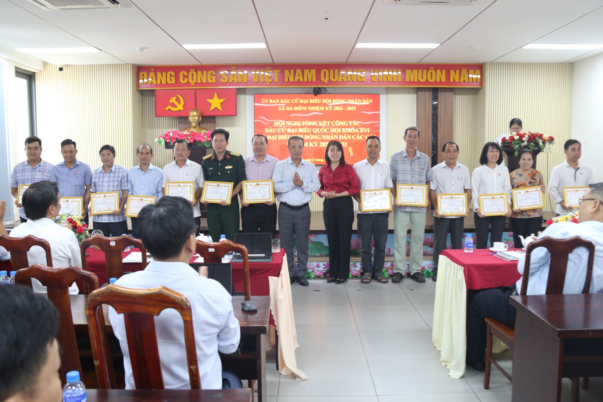 ỦY BAN BẦU CỬ XÃ BÀ ĐIỂM TỔ CHỨC HỘI NGHỊ TỔNG KẾT CÔNG TÁC BẦU CỬ ĐẠI BIỂU QUỐC HỘI KHÓA XVI VÀ ĐẠI BIỂU HĐND CÁC CẤP NHIỆM KỲ 2026 - 2031