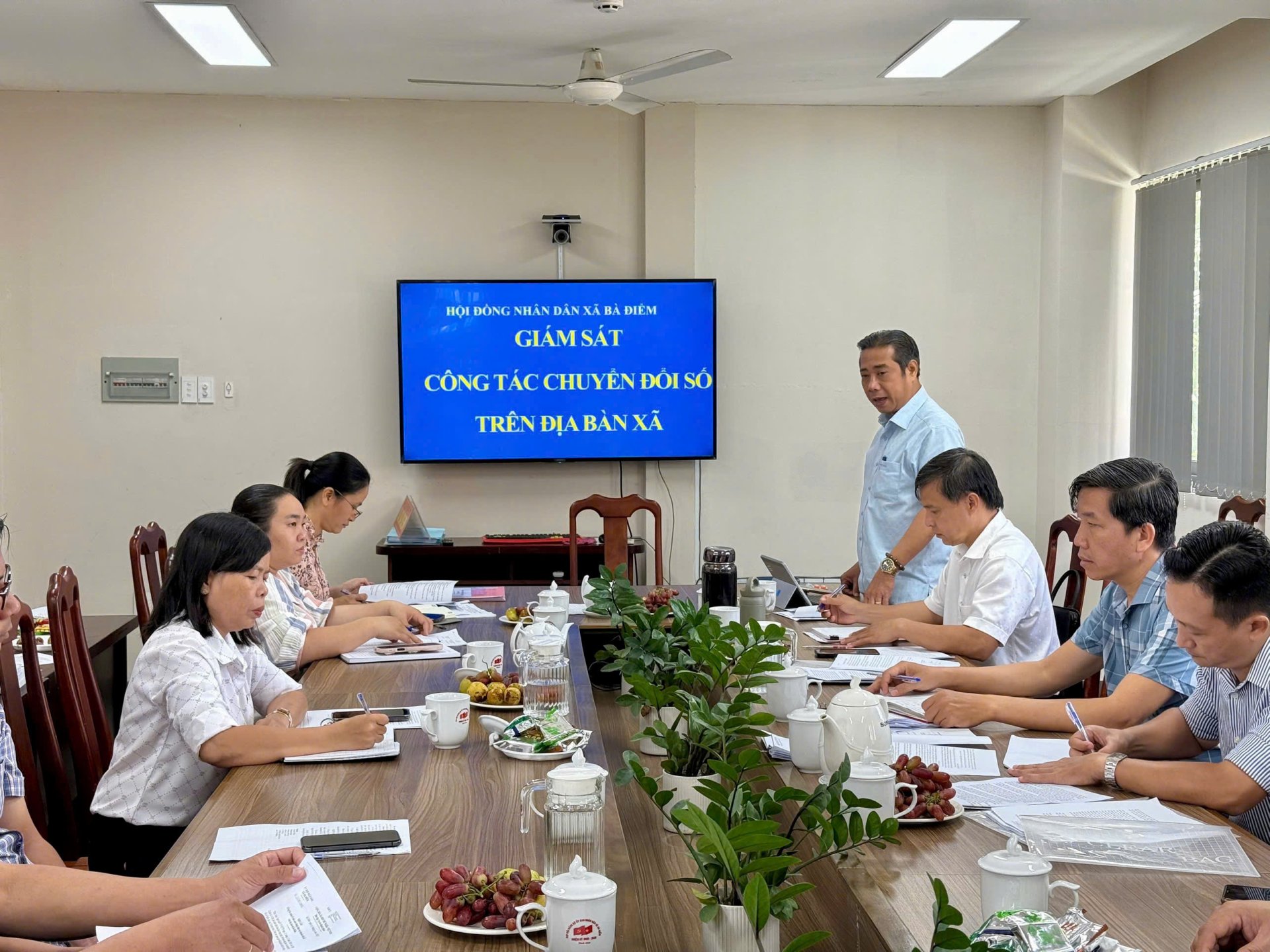 GIÁM SÁT CÔNG TÁC CHUYỂN ĐỔI SỐ TRÊN ĐỊA BÀN XÃ BÀ ĐIỂM