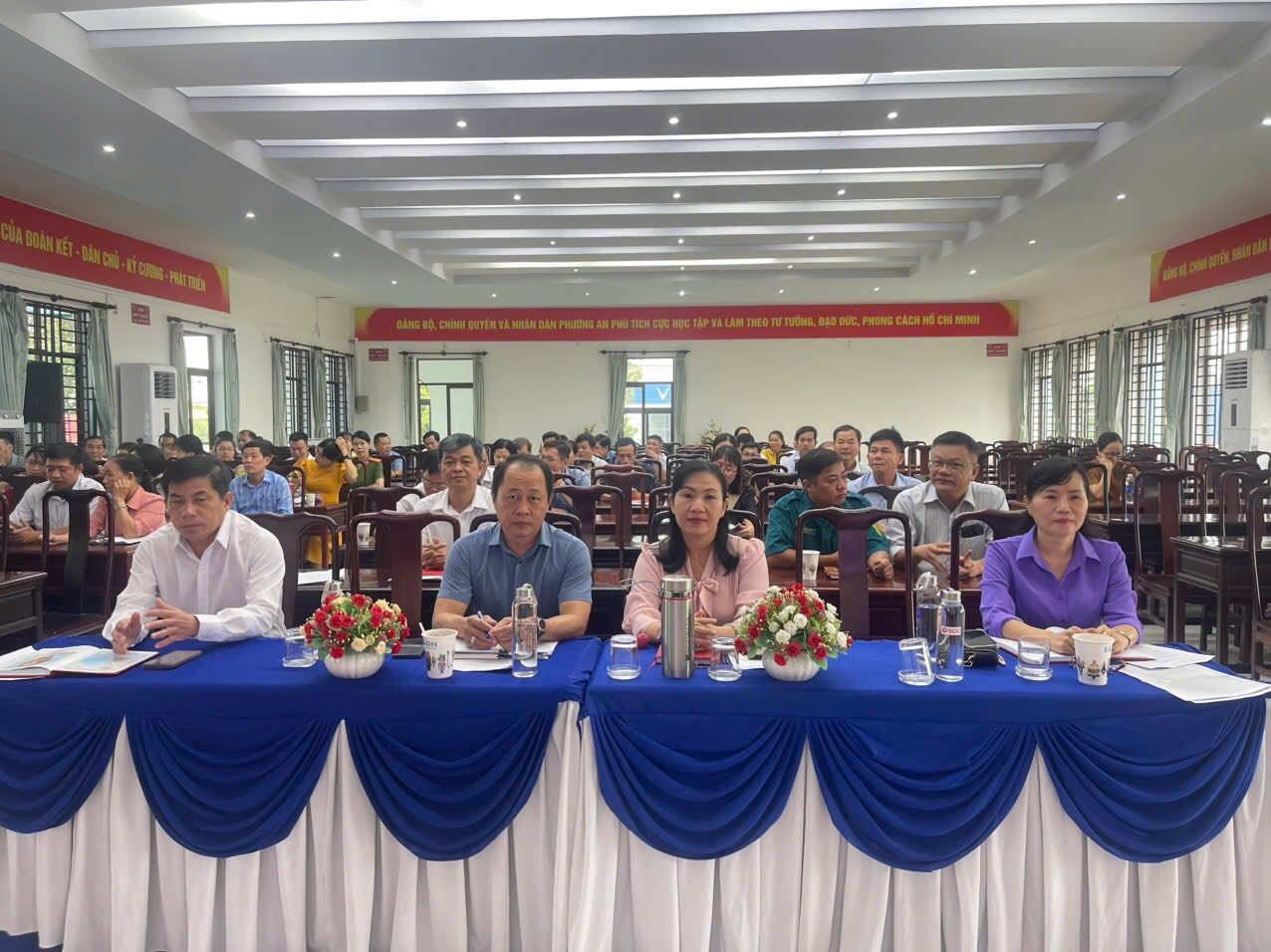 ĐẢNG BỘ PHƯỜNG AN PHÚ TỔNG KẾT VIỆC THỰC HIỆN NGHỊ QUYẾT SỐ 18-NQ/TW