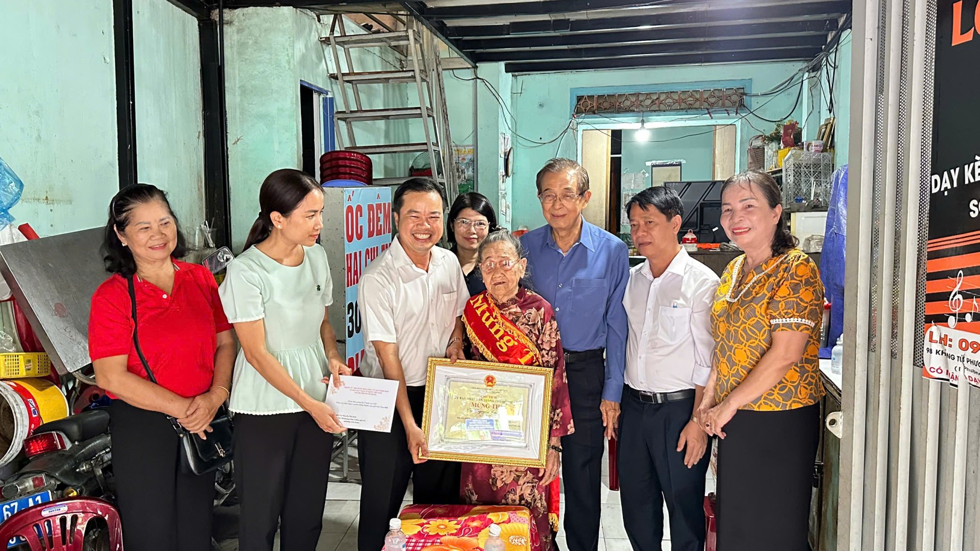 THĂM, CHÚC THỌ NGƯỜI CAO TUỔI TIÊU BIỂU NHÂN KỶ NIỆM 85 NĂM NGÀY TRUYỀN THỐNG NGƯỜI CAO TUỔI VIỆT NAM (06/6/1941 - 06/6/2026)