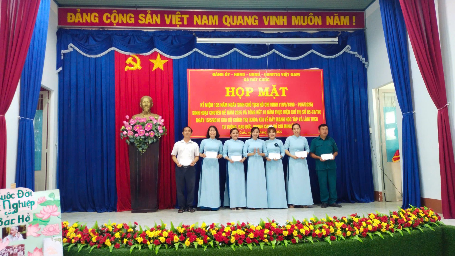 Thủ tướng yêu cầu tăng cường công tác bảo đảm an ninh, trật tự dịp Lễ 30/4 và 01/5