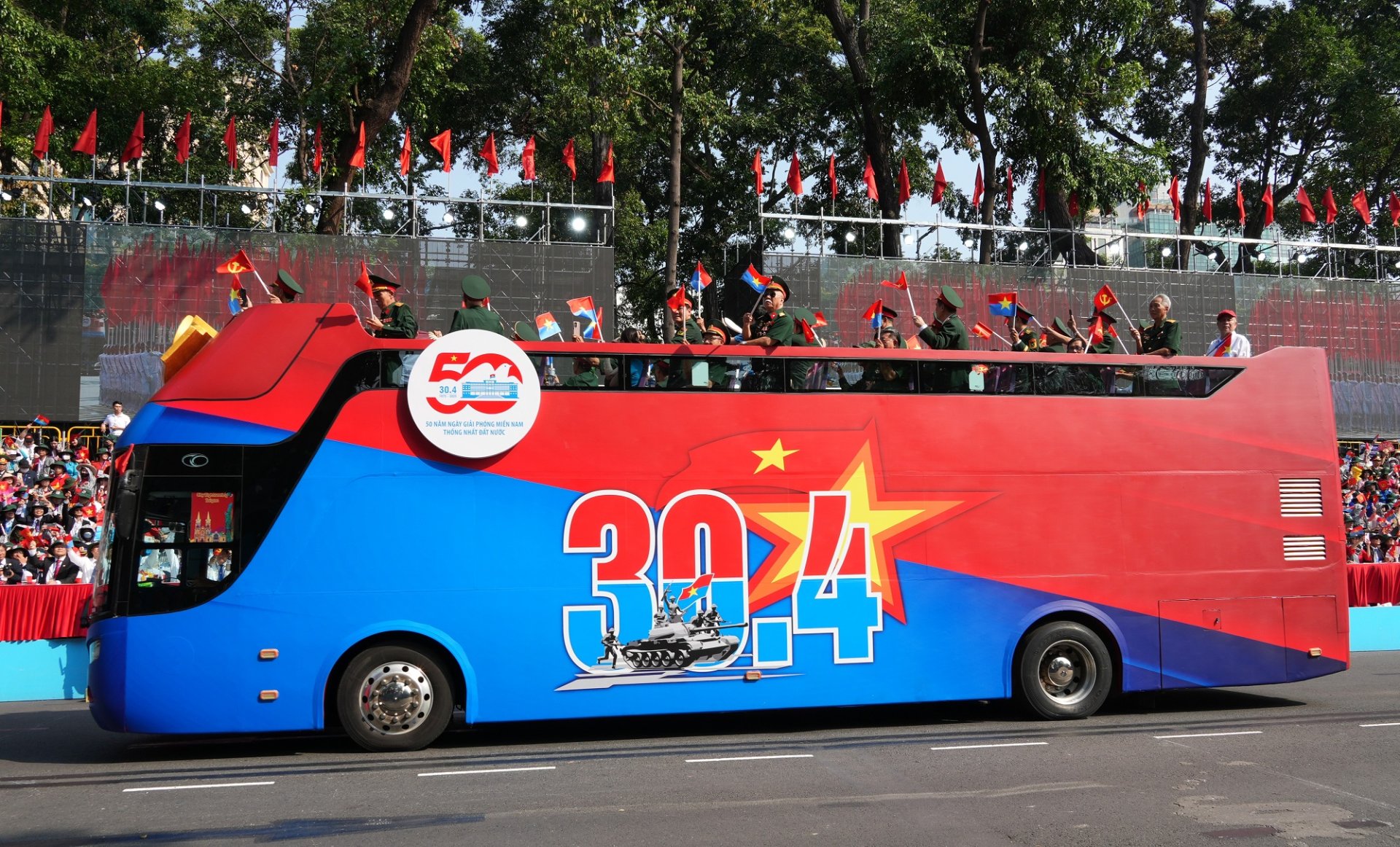 Thủ tướng yêu cầu tăng cường công tác bảo đảm an ninh, trật tự dịp Lễ 30/4 và 01/5