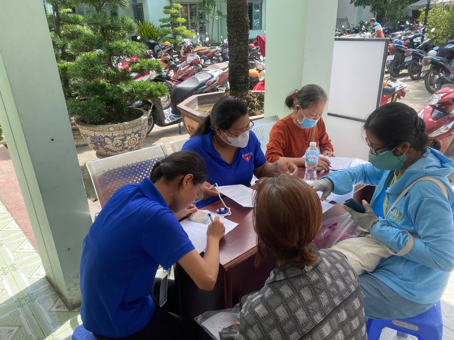 Trung tâm Phục vụ Hành chính công phường Hiệp Bình đẩy mạnh công tác nộp hồ sơ trực tuyến