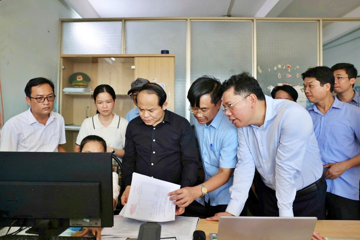 Đoàn công tác Thanh tra Chính phủ kiểm tra công tác chống khai thác IUU tại xã Long Hải