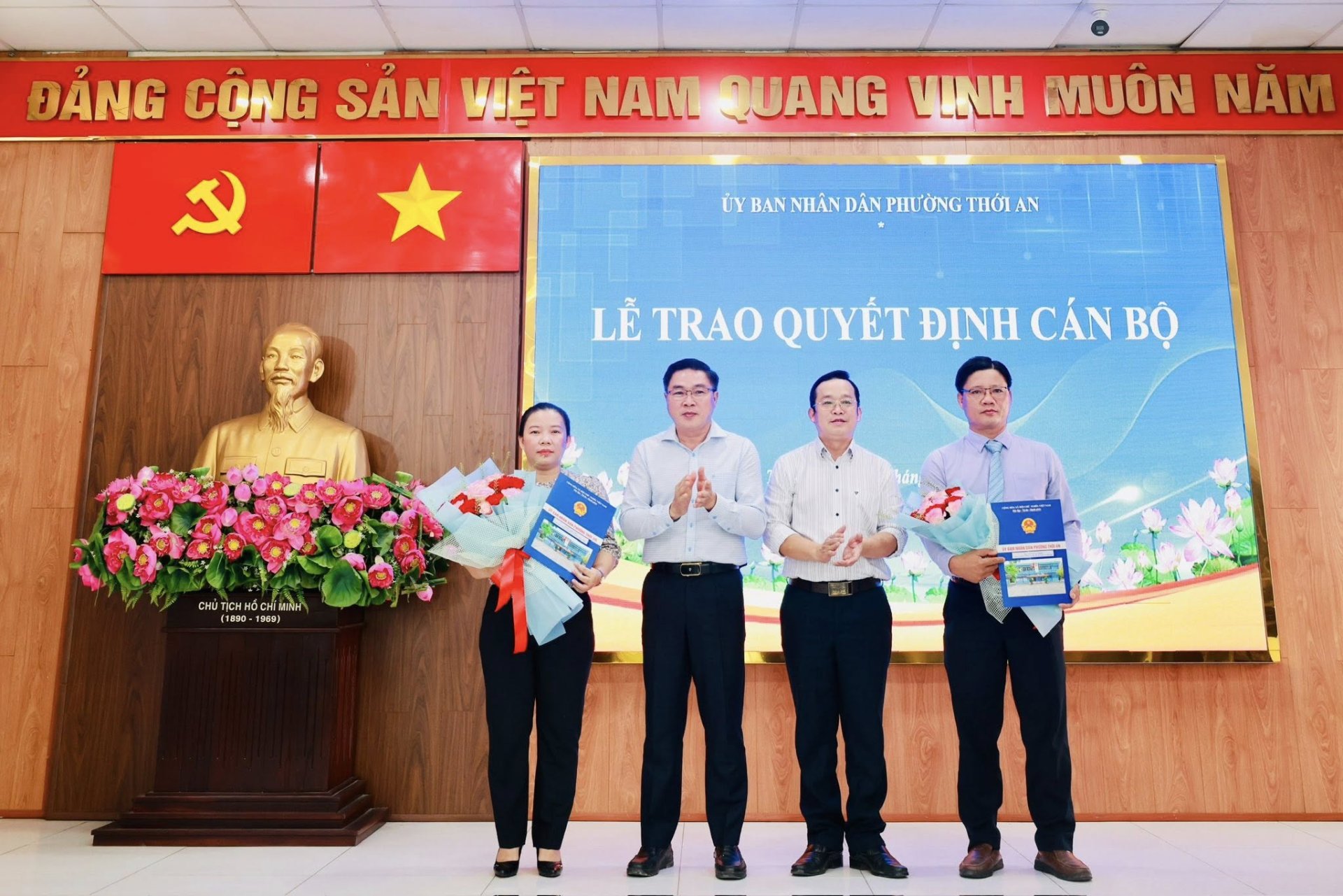 PHƯỜNG THỚI AN: LỄ TRAO QUYẾT ĐỊNH CÁN BỘ