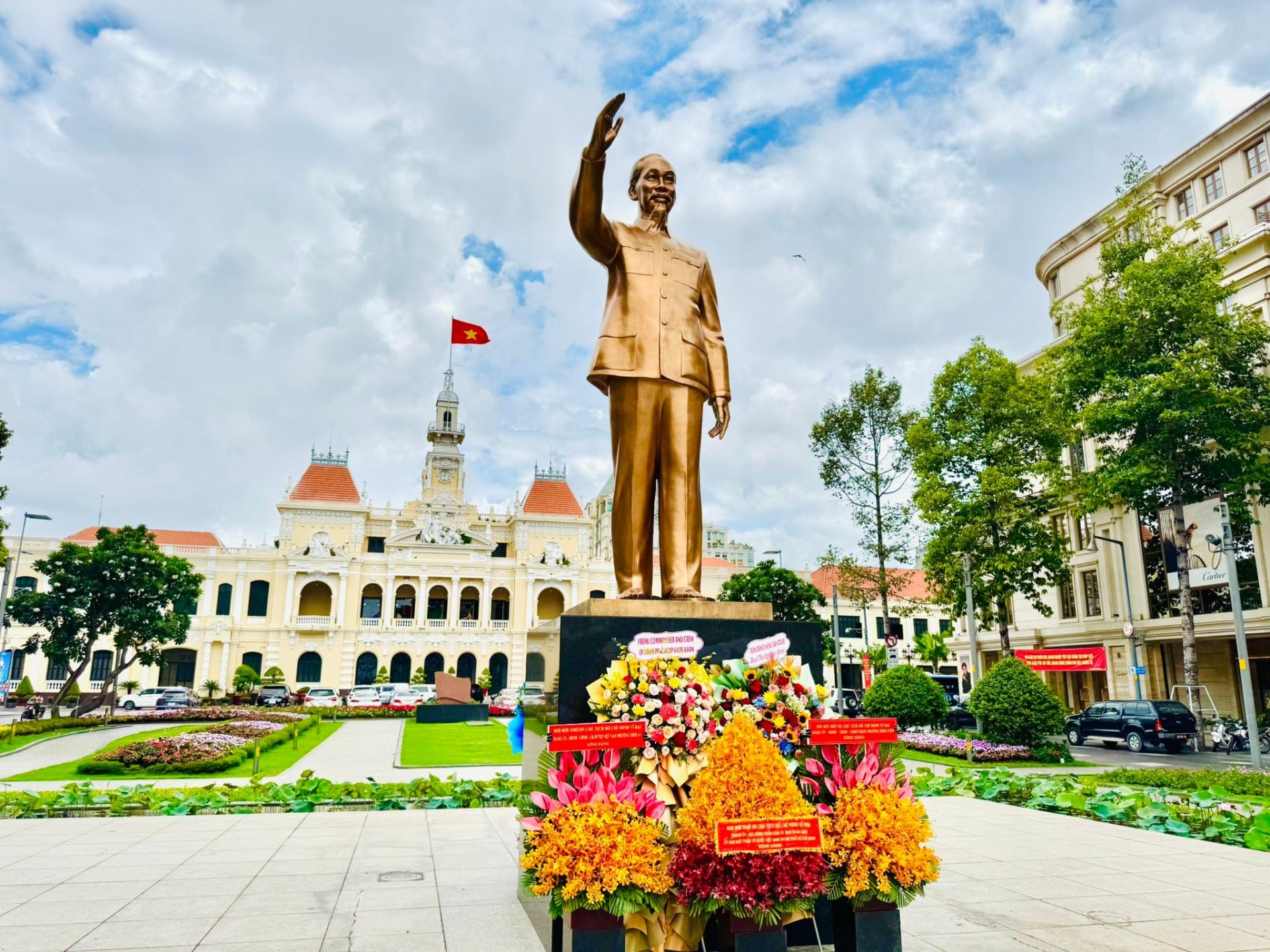 LỄ DÂNG HƯƠNG, DÂNG HOA NHÂN KỶ NIỆM 136 NĂM NGÀY SINH CHỦ TỊCH HỒ CHÍ MINH