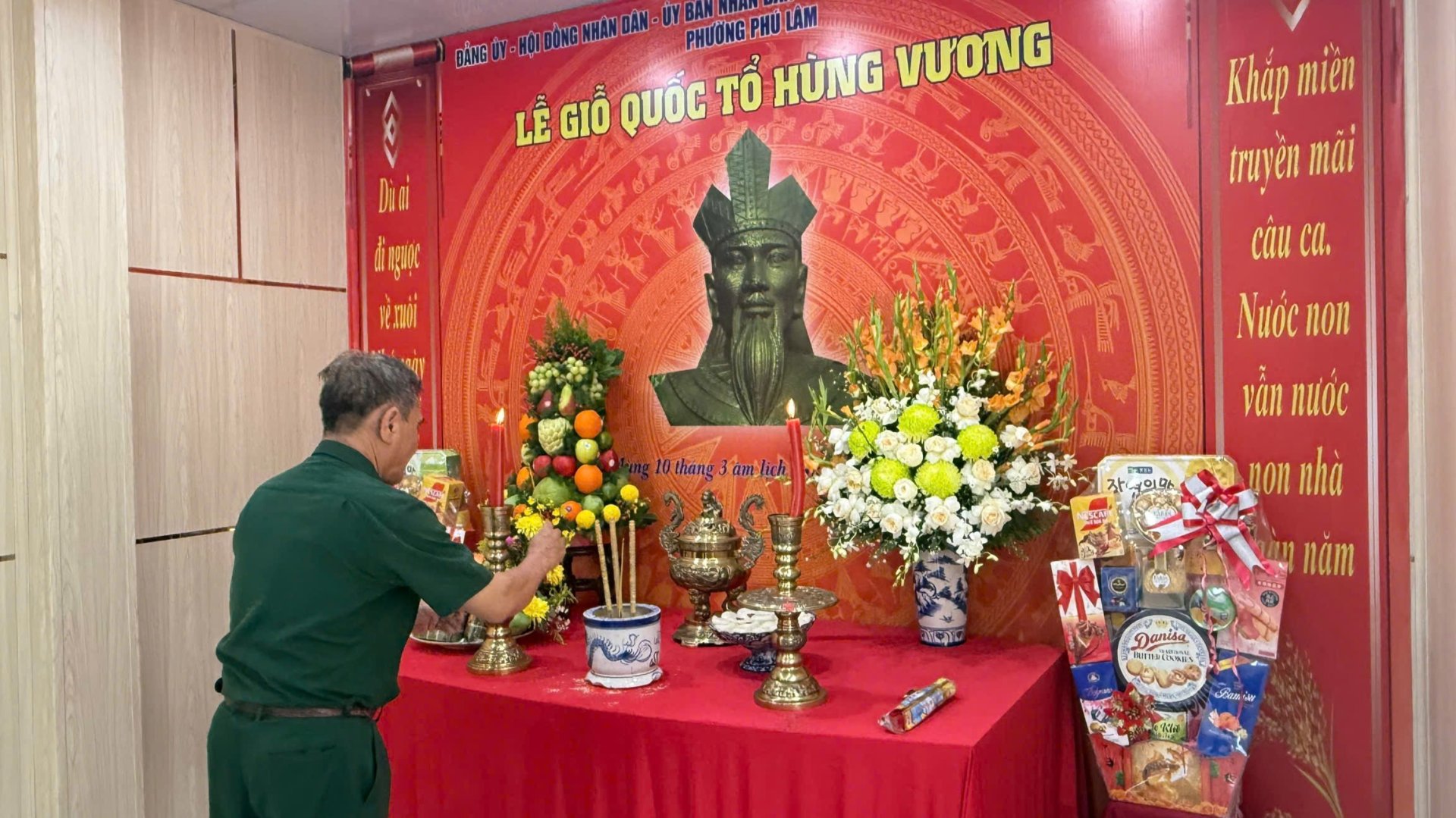 HỘI CỰU CHIẾN BINH DÂNG HƯƠNG CÁC VUA HÙNG