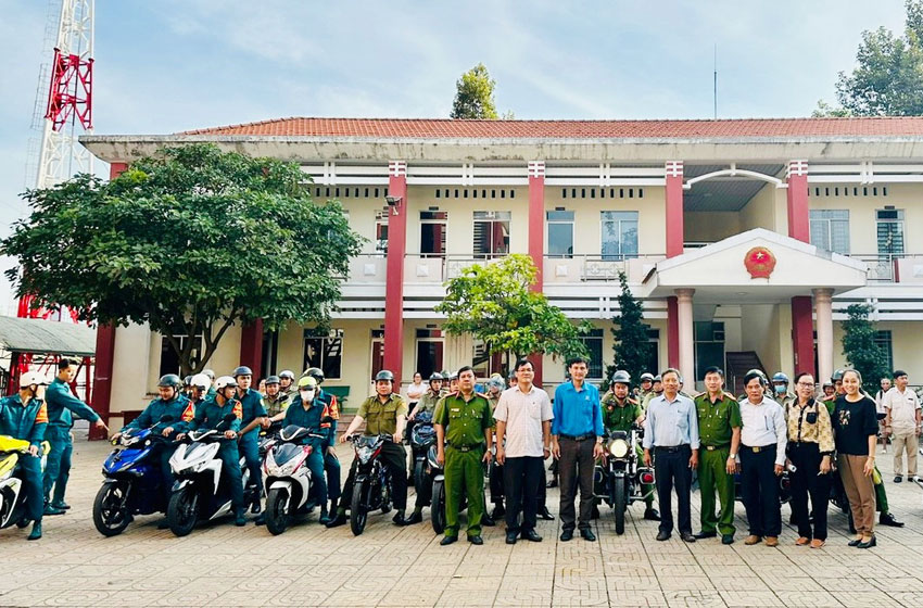 Huy động sức mạnh tổng hợp, chuyển hóa thành công địa bàn trọng điểm