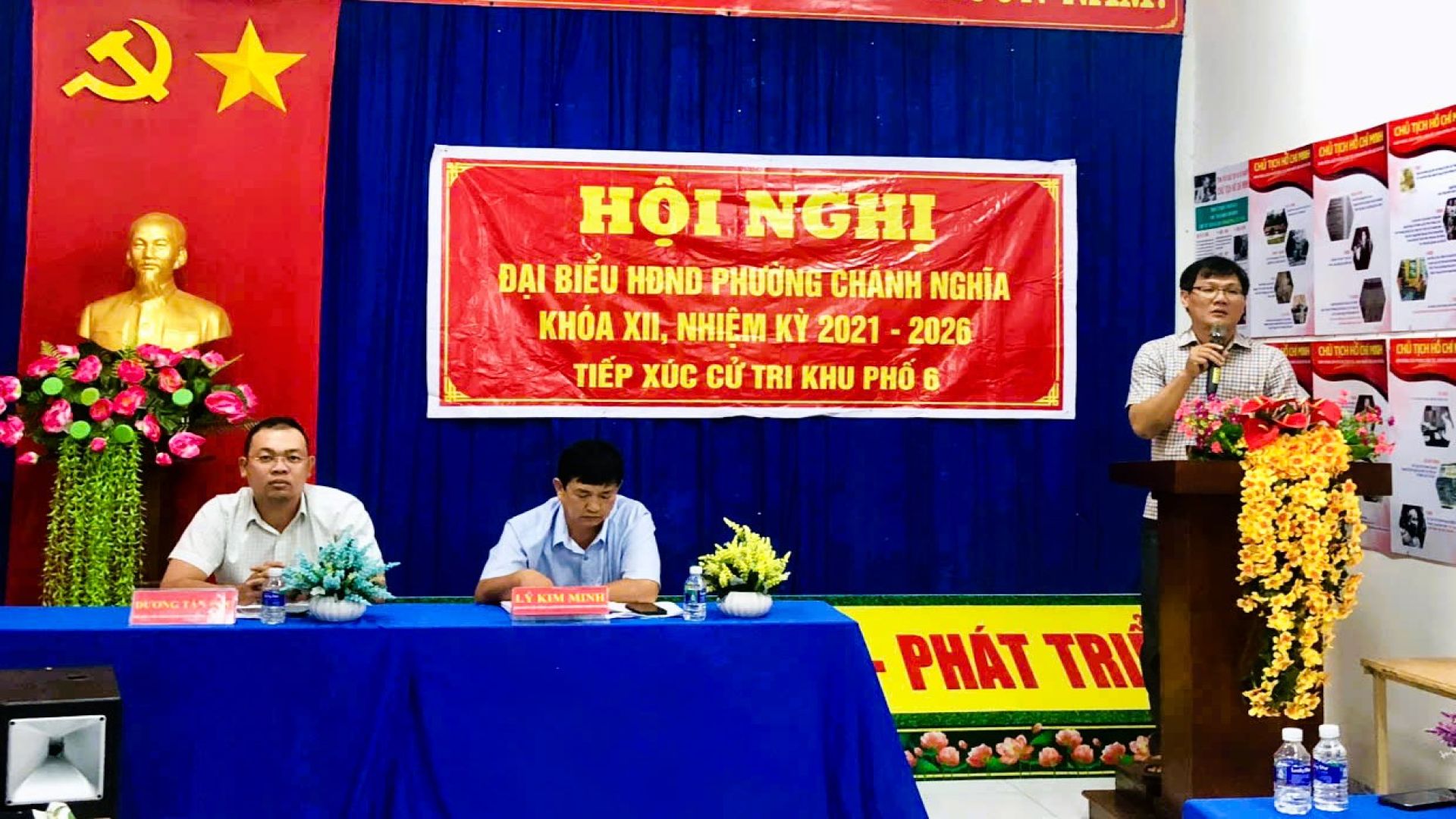 Tổ chức cho Đại biểu HĐND phường tiếp xúc cử tri sau kỳ họp thường lệ cuối năm, kỳ họp thứ mười bảy HĐND phường Chánh Nghĩa khóa XII, nhiệm kỳ 2021 - 2026