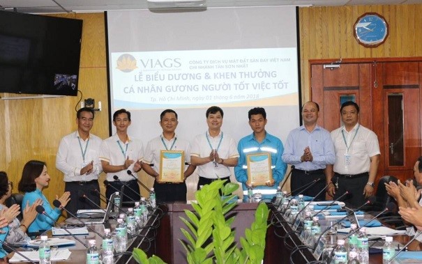 VIAGS TÂN SƠN NHẤT BIỂU DƯƠNG KHEN THƯỞNG GƯƠNG NGƯỜI TỐT VIỆC TỐT