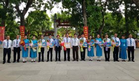 VIAGS TÂN SƠN NHẤT LONG TRỌNG TỔ CHỨC CHUỖI HOẠT ĐỘNG VỀ NGUỒN QUÊ BÁC - KẾT NẠP ĐẢNG VIÊN MỚI VÀ TRAO HUY HIỆU 30 NĂM TUỔI ĐẢNG NHÂN KỶ NIỆM 73 NĂM NGÀY QUỐC KHÁNH (2/9/1945 - 2/9/2018)