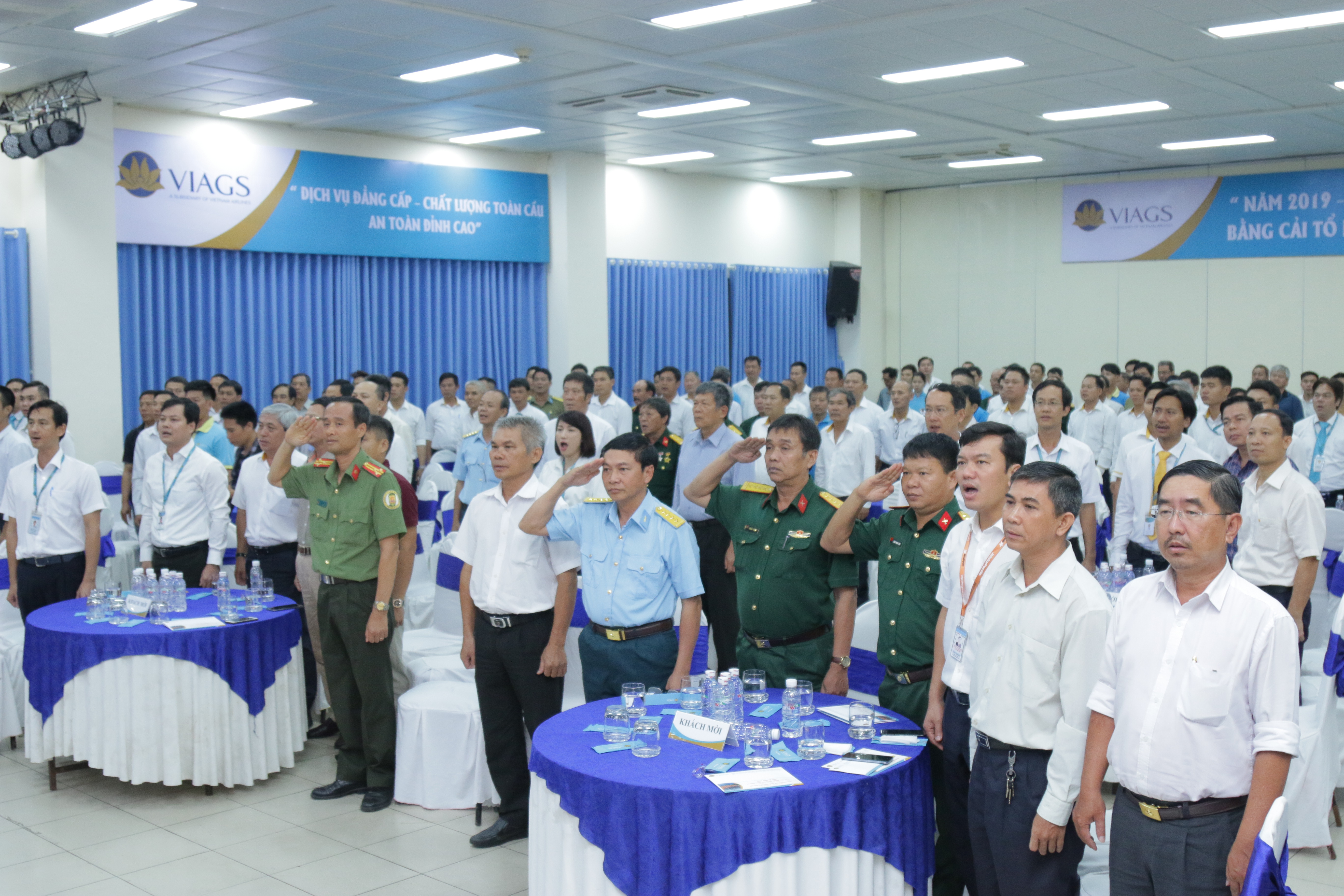 VIAGS TÂN SƠN NHẤT LONG TRỌNG TỔ CHỨC LỄ KỶ NIỆM NGÀY THÀNH LẬP QUÂN ĐỘI NHÂN DÂN VIỆT NAM 22/12/1944 – 22/12/2018