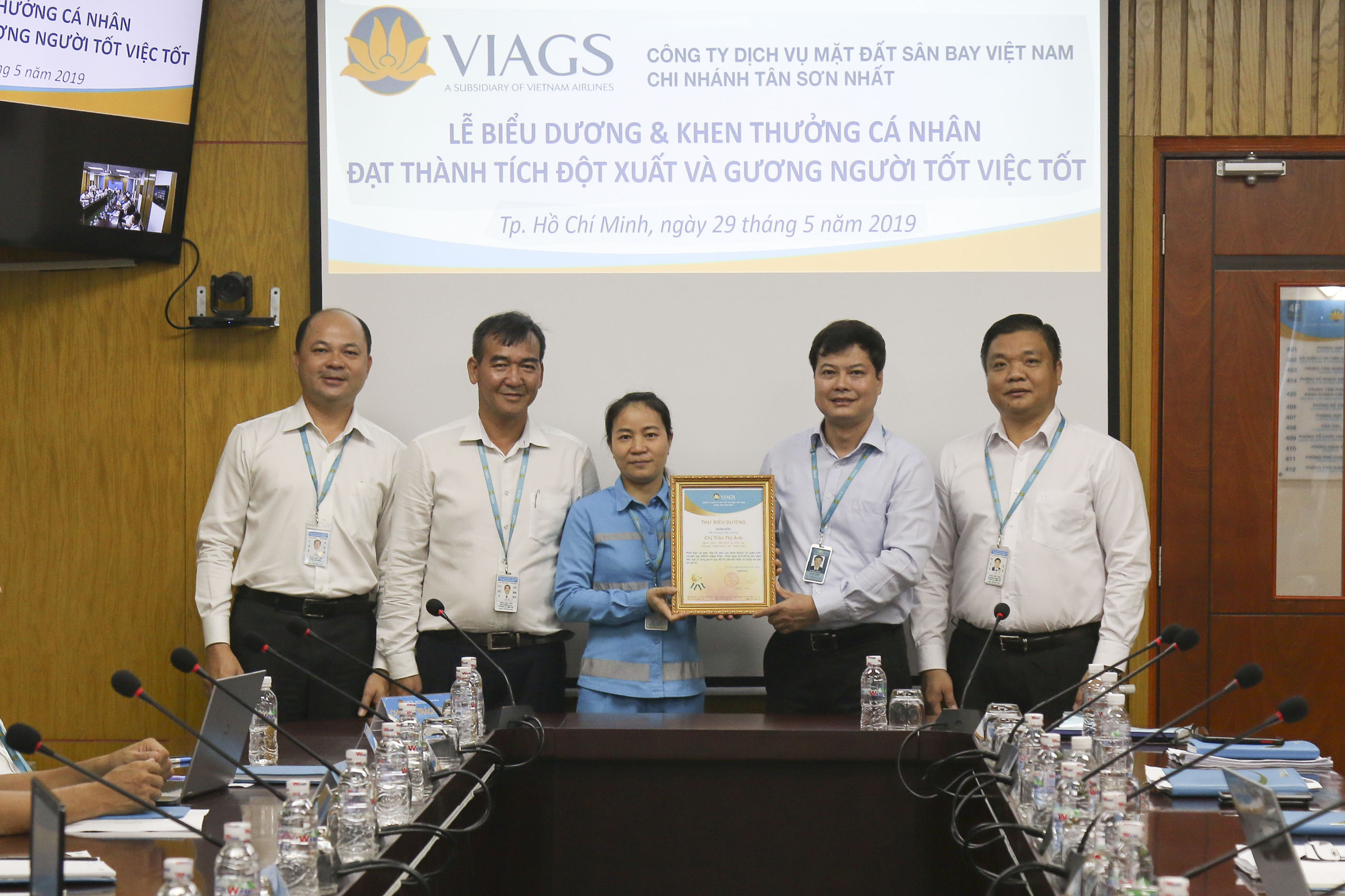 VIAGS TÂN SƠN NHẤT BIỂU DƯƠNG VÀ KHEN THƯỞNG GƯƠNG NGƯỜI TỐT VIỆC TỐT 29/5