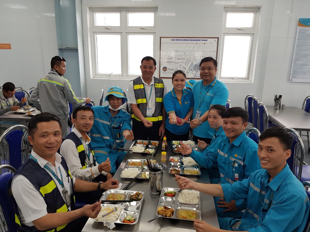 VIAGS TAN SON NHAT ORGANIZED MEALING FOR EMPLOYEES ON THE NATIONAL DAY - SEPTEMBER 2
