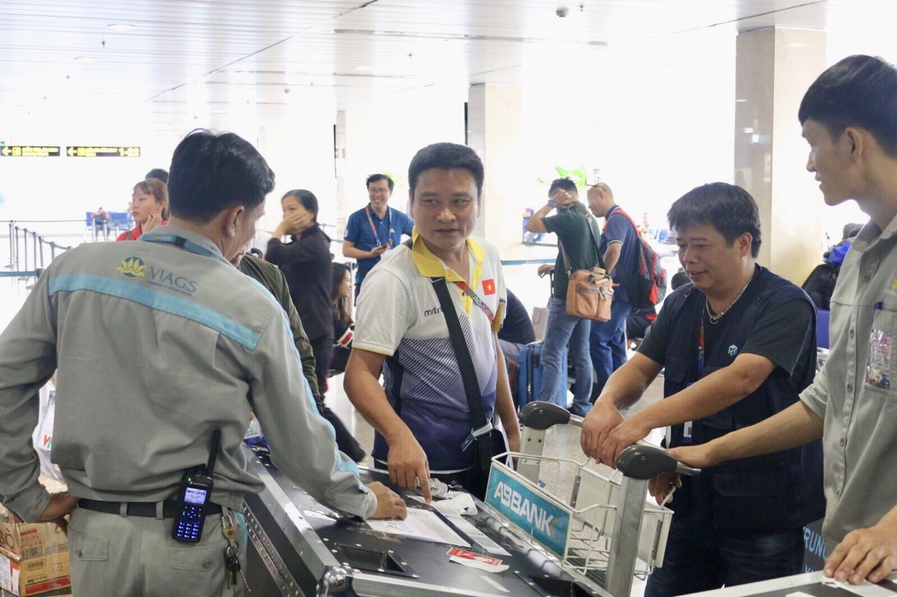 VIAGS TSN HỖ TRỢ, PHỤC VỤ ĐOÀN PHÓNG VIÊN VTV TÁC NGHIỆP SEAGAMES TRỞ VỀ TỪ PHILIPPINES