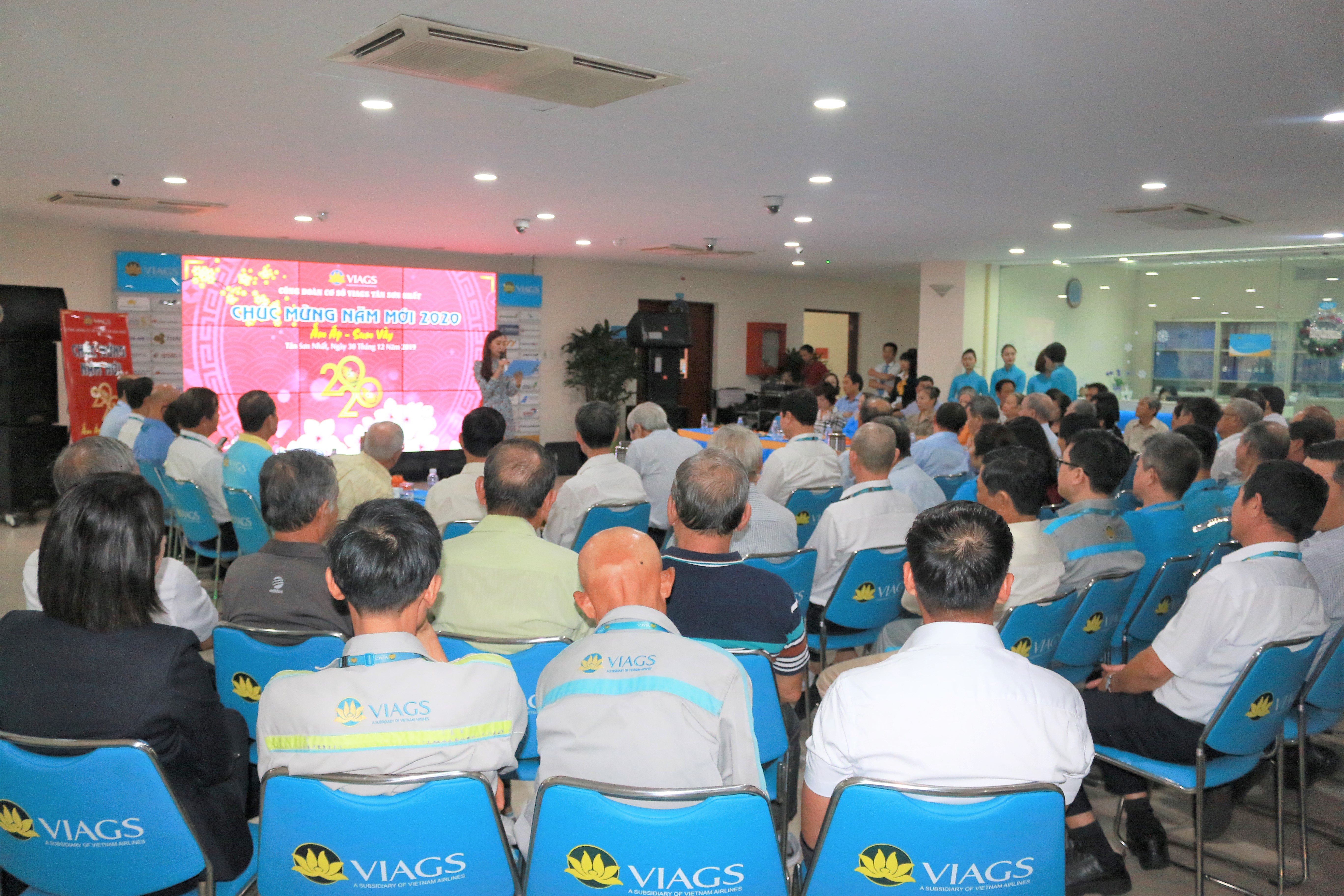 ẤM ÁP BUỔI GẶP MẶT CBNV VIAGS TÂN SƠN NHẤT QUA CÁC THỜI KỲ TRƯỚC THỀM NĂM MỚI 2020