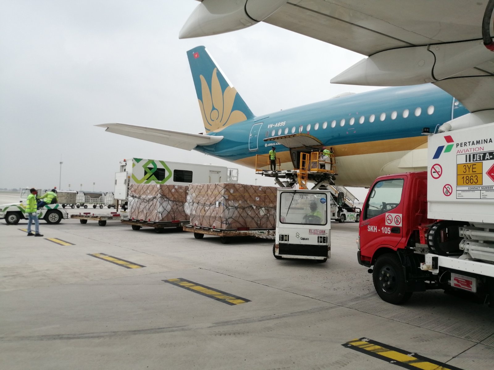 VIAGS TSN HOÀN THÀNH XUẤT SẮC NHIỆM VỤ PHỤC VỤ CHUYÊN CHỞ HÀNG HÓA TRÊN CABIN SIÊU TÀU BAY AIRBUS A350 HÀNH TRÌNH SGN-CGK-SGN NGÀY 15/04/2020