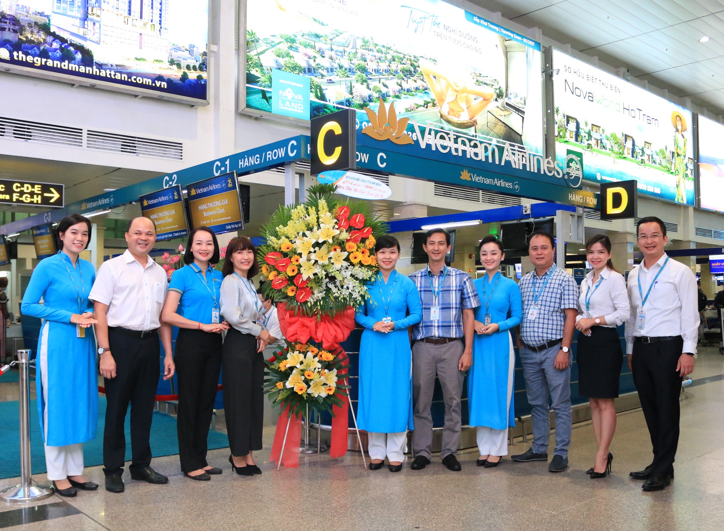 VIAGS TÂN SƠN NHẤT CHÀO MỪNG NGÀY PHỤ NỮ VIỆT NAM 20-10