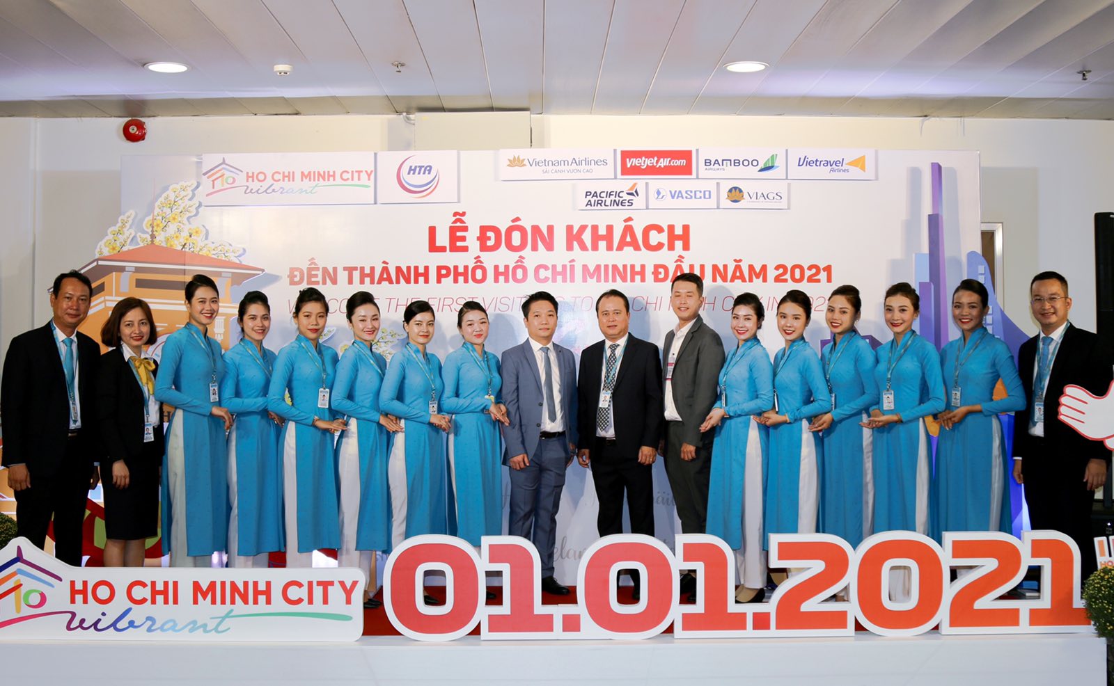 VIAGS TÂN SƠN NHẤT PHỤC VỤ CHU ĐÁO LỄ ĐÓN ĐOÀN KHÁCH ĐẦU TIÊN ĐẾN THÀNH PHỐ HỒ CHÍ MINH NĂM 2021
