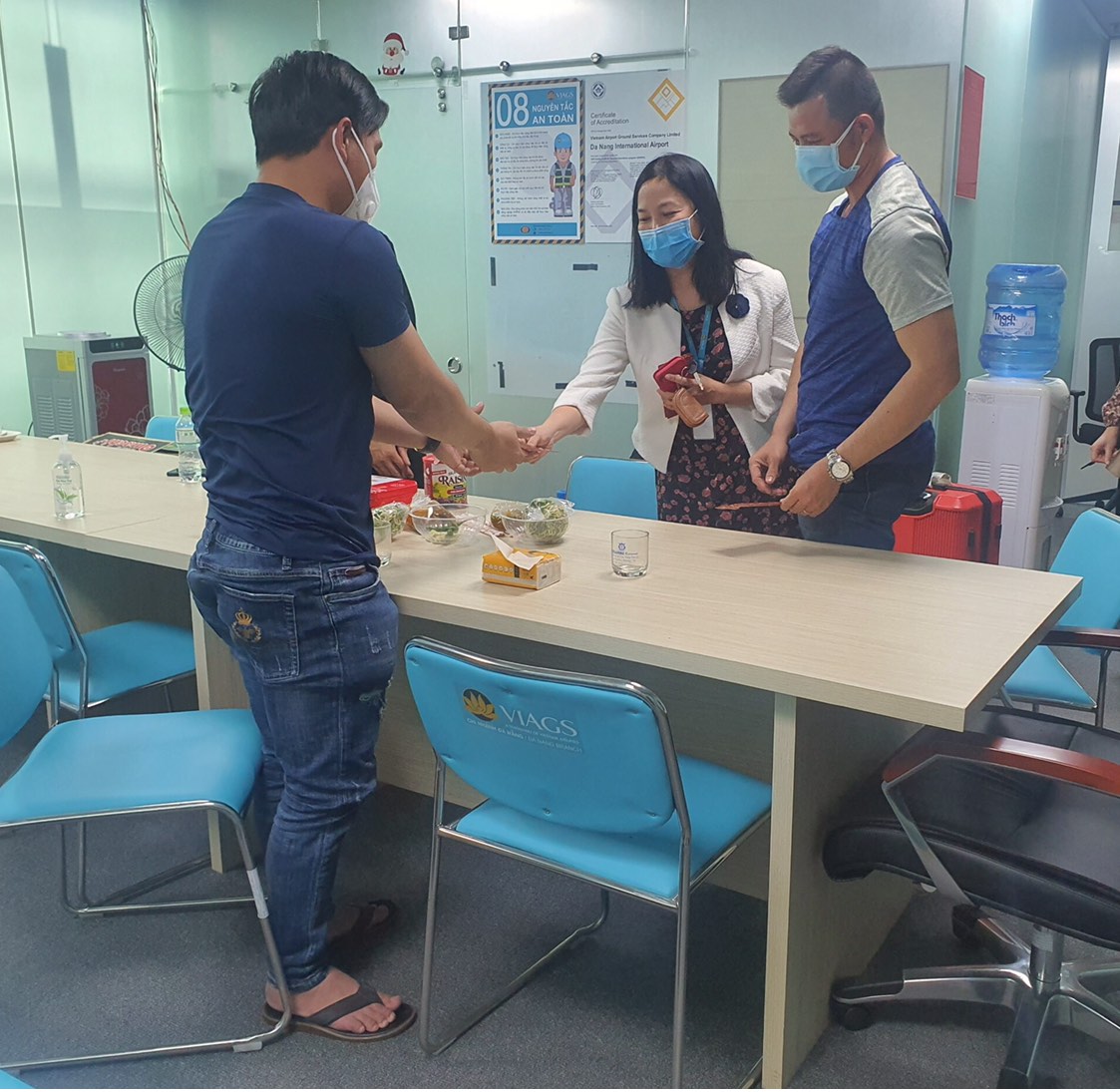 Niềm vui ngày trở về