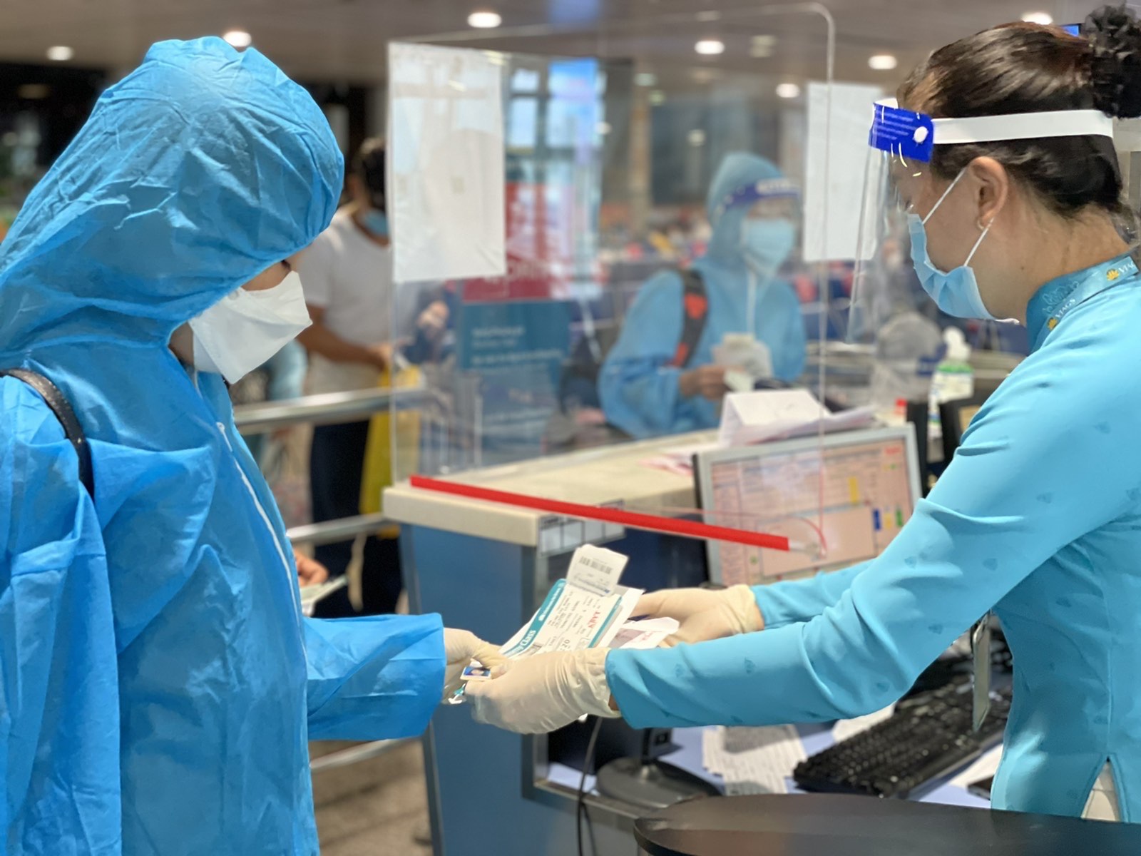 VIAGS TÂN SƠN NHẤT PHỤC VỤ THÀNH CÔNG CÁC CHUYẾN BAY TRONG NHỮNG NGÀY ĐẦU ĐƯỜNG BAY NỘI ĐỊA ĐƯỢC KHAI THÁC TRỞ LẠI