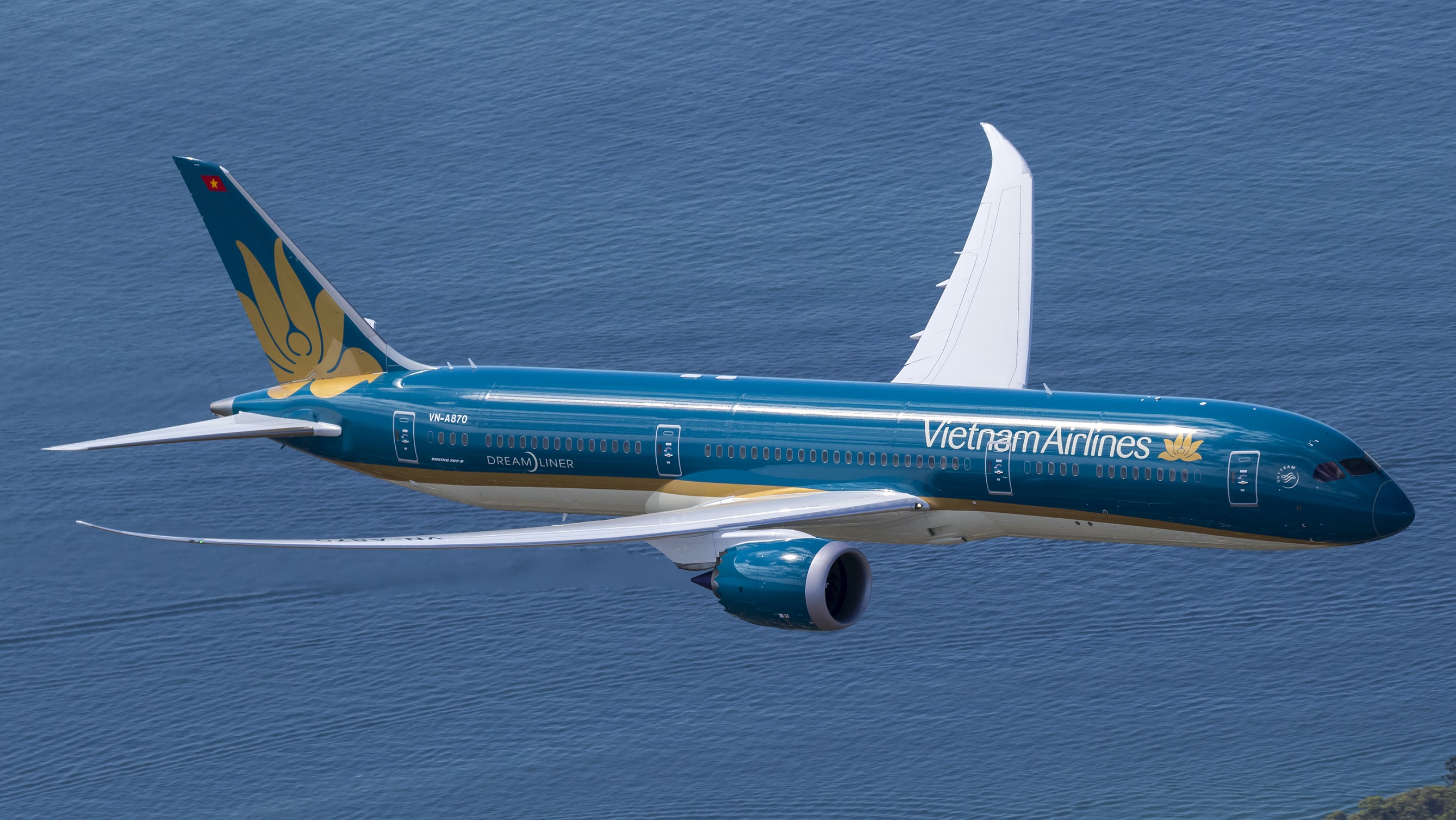 VIETNAM AIRLINES RESUMES REGULAR FLIGHTS TO EUROPE